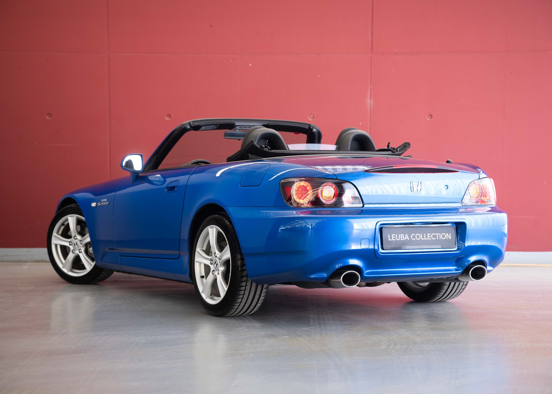 HONDA S2000 Bermuda Blue (Facelift, Swiss car, 2nd hand, certified very low mileage, full service history, 1st paint)-showroom-element-1
