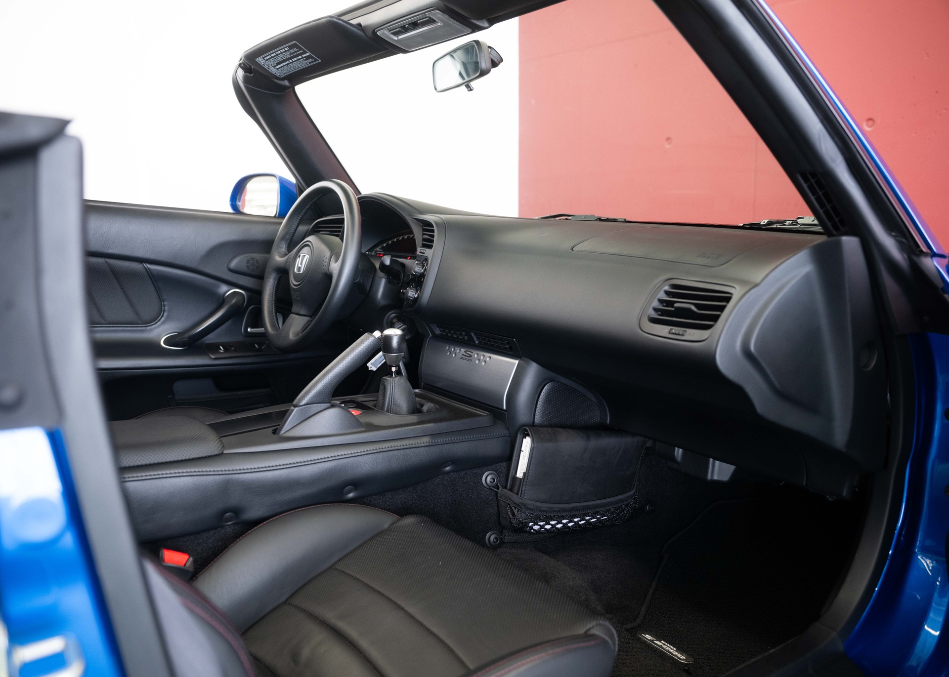 HONDA S2000 Bermuda Blue (Facelift, Swiss car, 2nd hand, certified very low mileage, full service history, 1st paint)-image-21