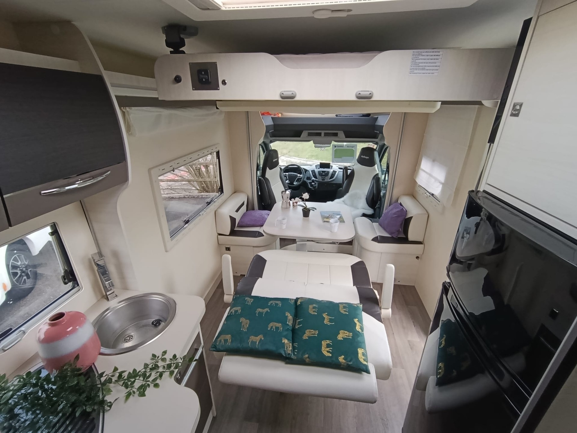 CHALLENGER Trigano FD4 ***Top gepflegter Familien-Camper mit Pkw-Fahrkomfort***Dieselheizung *Hubbett *Fahrerhausverdunklung *Navigation *-showroom-element-3