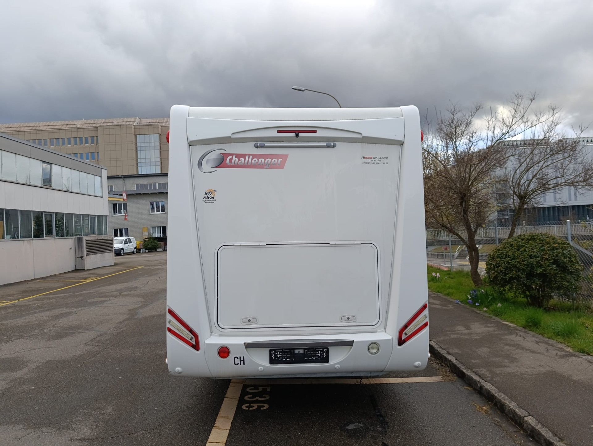 CHALLENGER Trigano FD4 ***Top gepflegter Familien-Camper mit Pkw-Fahrkomfort***Dieselheizung *Hubbett *Fahrerhausverdunklung *Navigation *-image-8