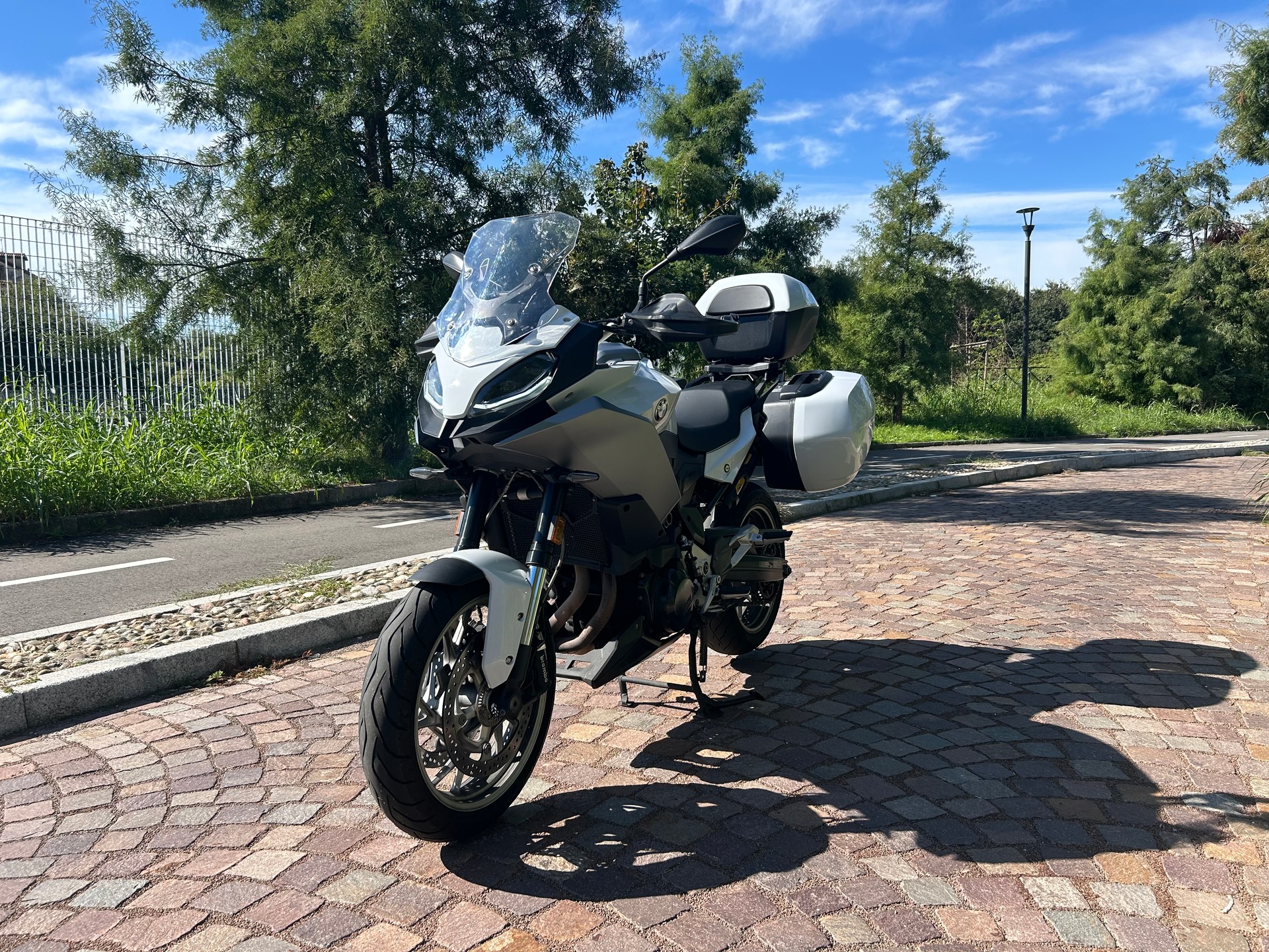 BMW F 900 XR ABS-image-3