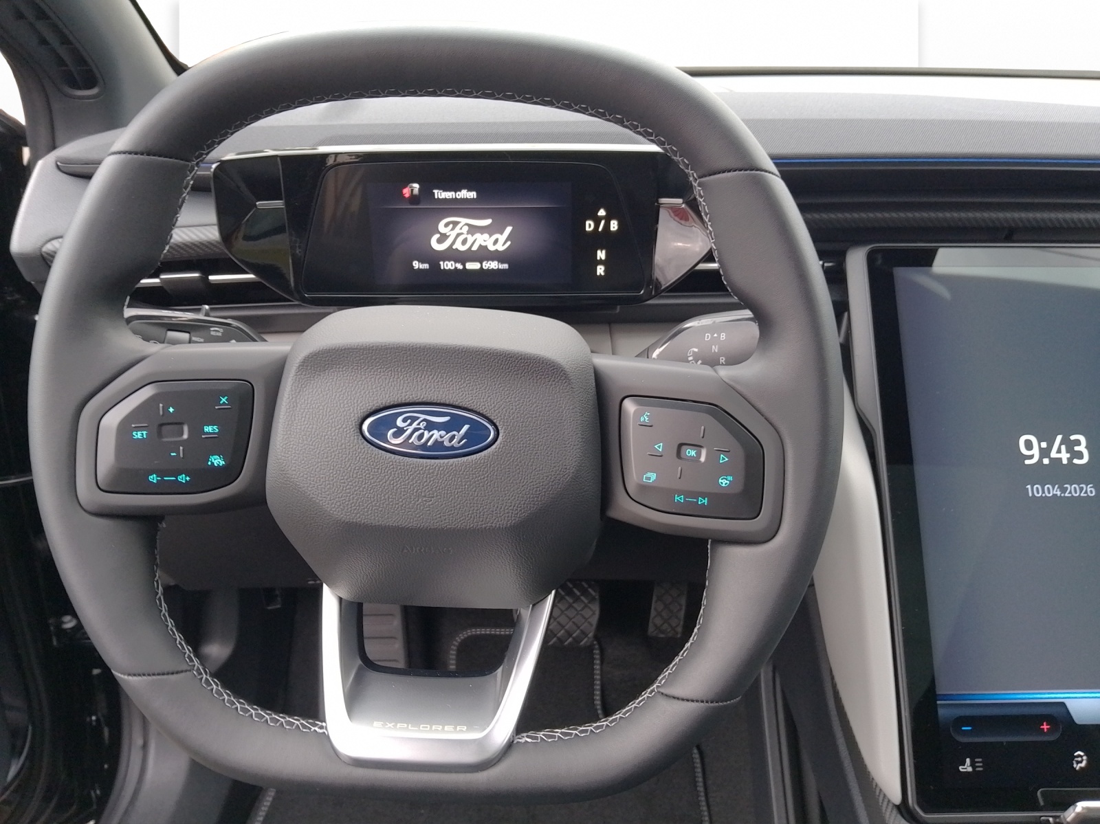 FORD Explorer Extended Range Premium AWD-image-7