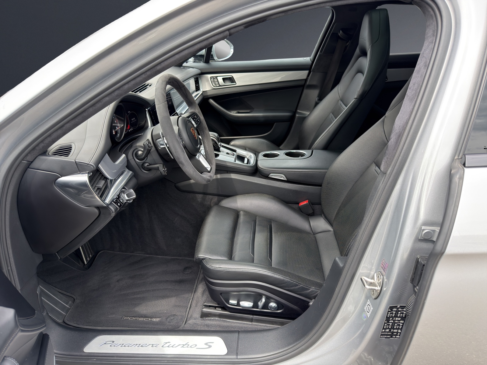 PORSCHE Panamera Turbo Executive PDK-image-5