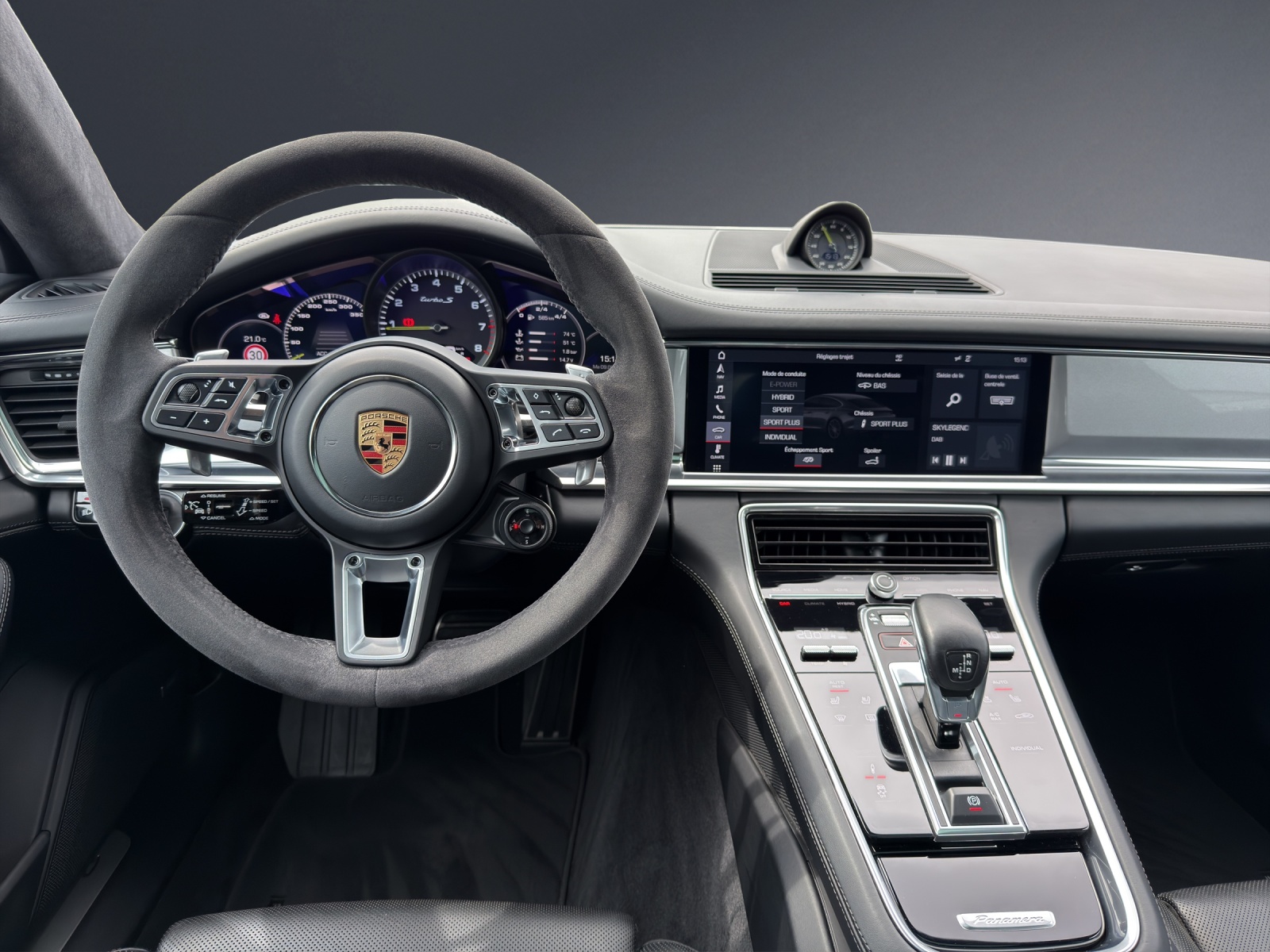 PORSCHE Panamera Turbo Executive PDK-image-7