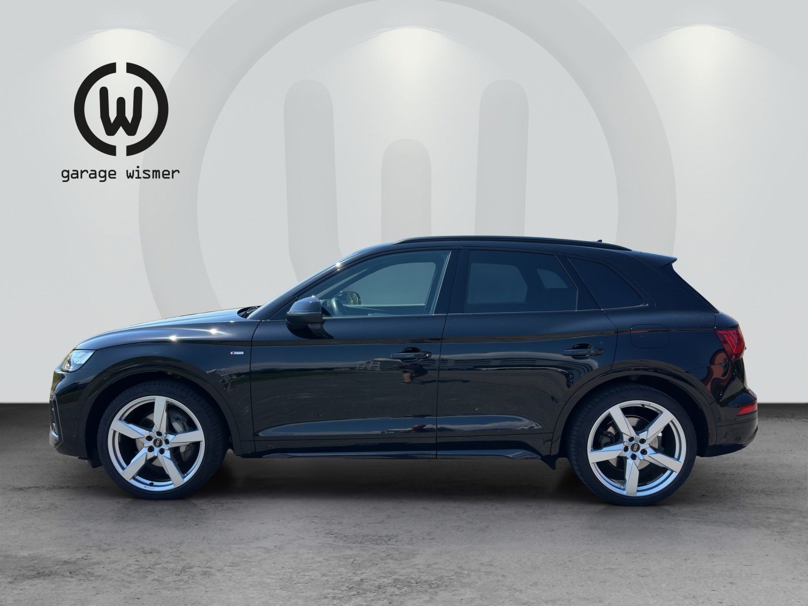 AUDI Q5 55 TFSI e PHEV S line quattro S-tronic-showroom-element-1