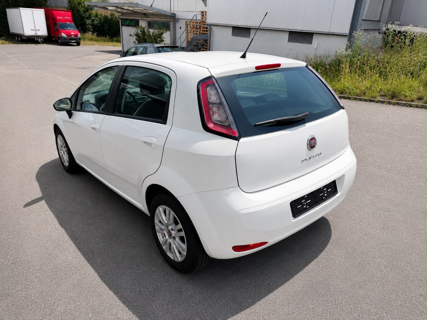 FIAT Punto 1.4 Lounge-showroom-element-3