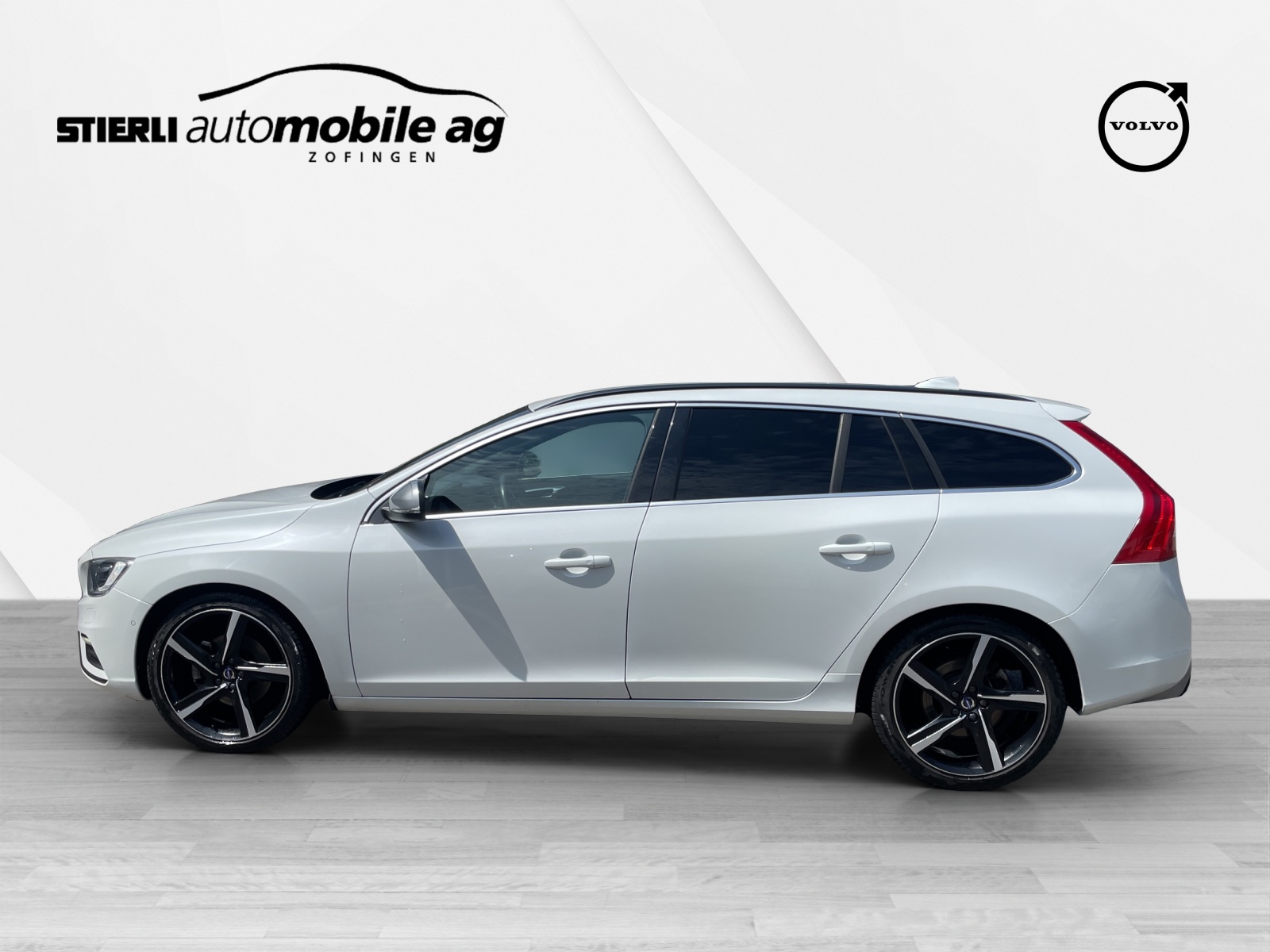 VOLVO V60 2.0 D4 Momentum R-Design S/S-image-7