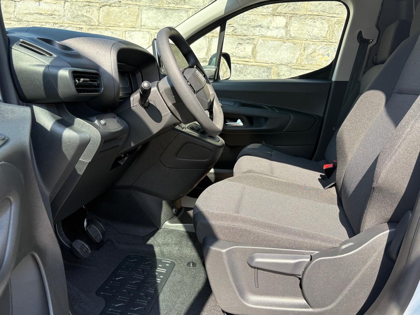 FIAT Doblo 1.5 BlueHDi L1 650kg Easy Pro-image-4