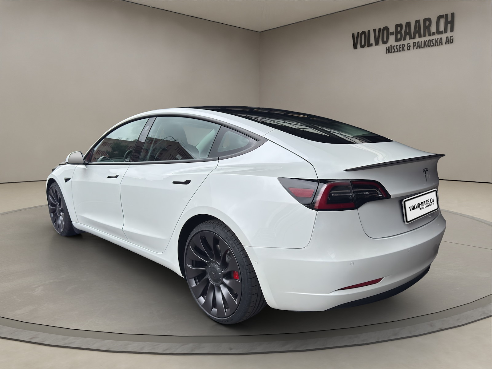 TESLA Model 3 Performance Dual Motor AWD-showroom-element-3
