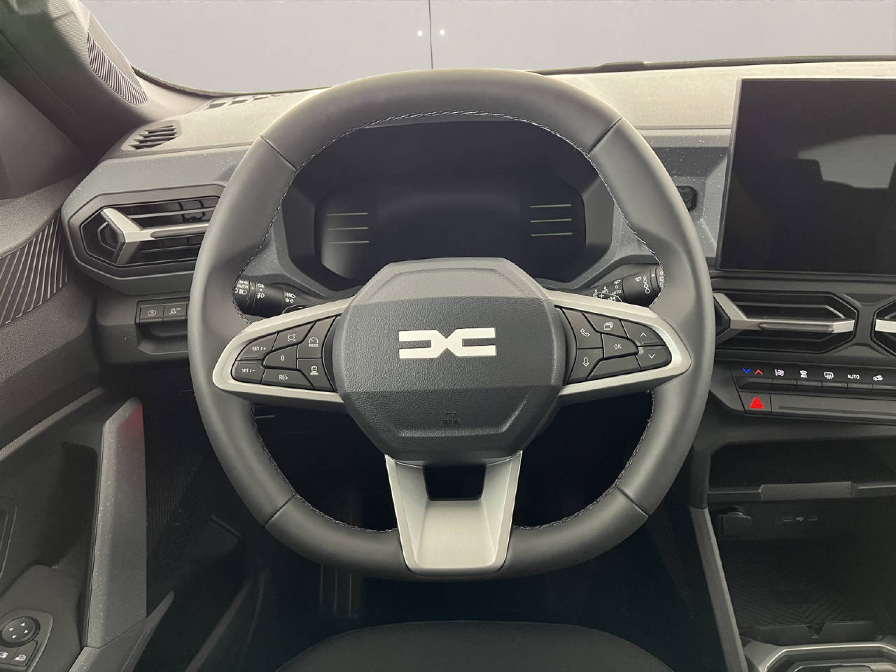 DACIA Duster 1.2 Hybrid Journey 4WD-image-10