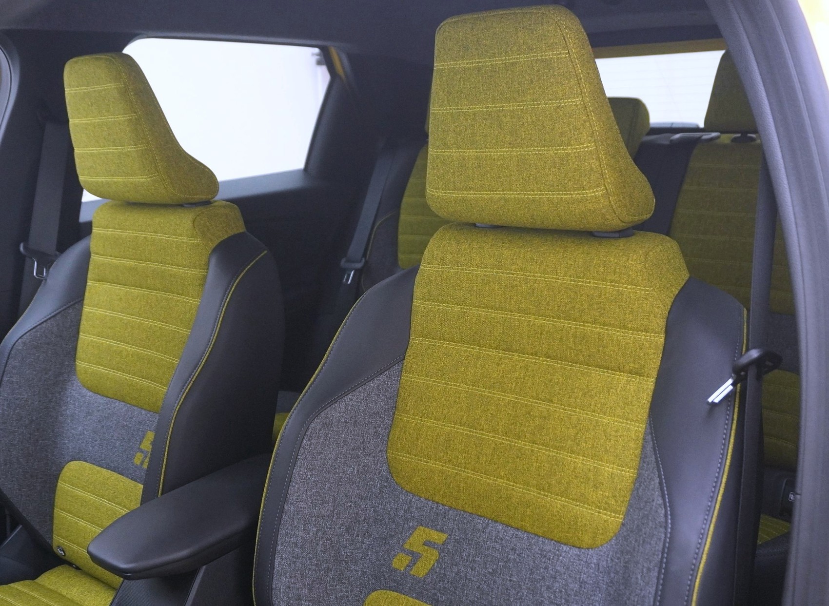 RENAULT R5 E-Tech Comfort Range iconic-image-11
