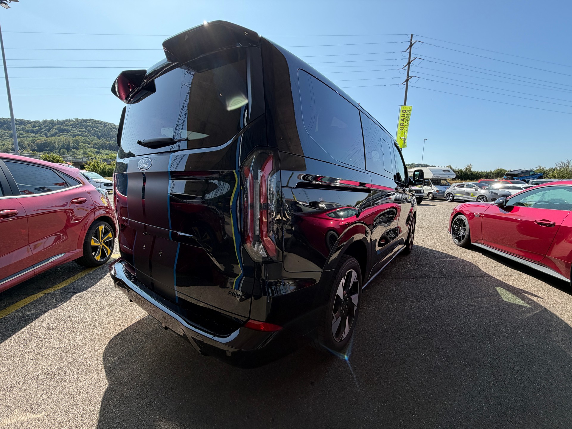 FORD Tourneo Bus 320 L1H1 Sport Automat 4x4-image-5