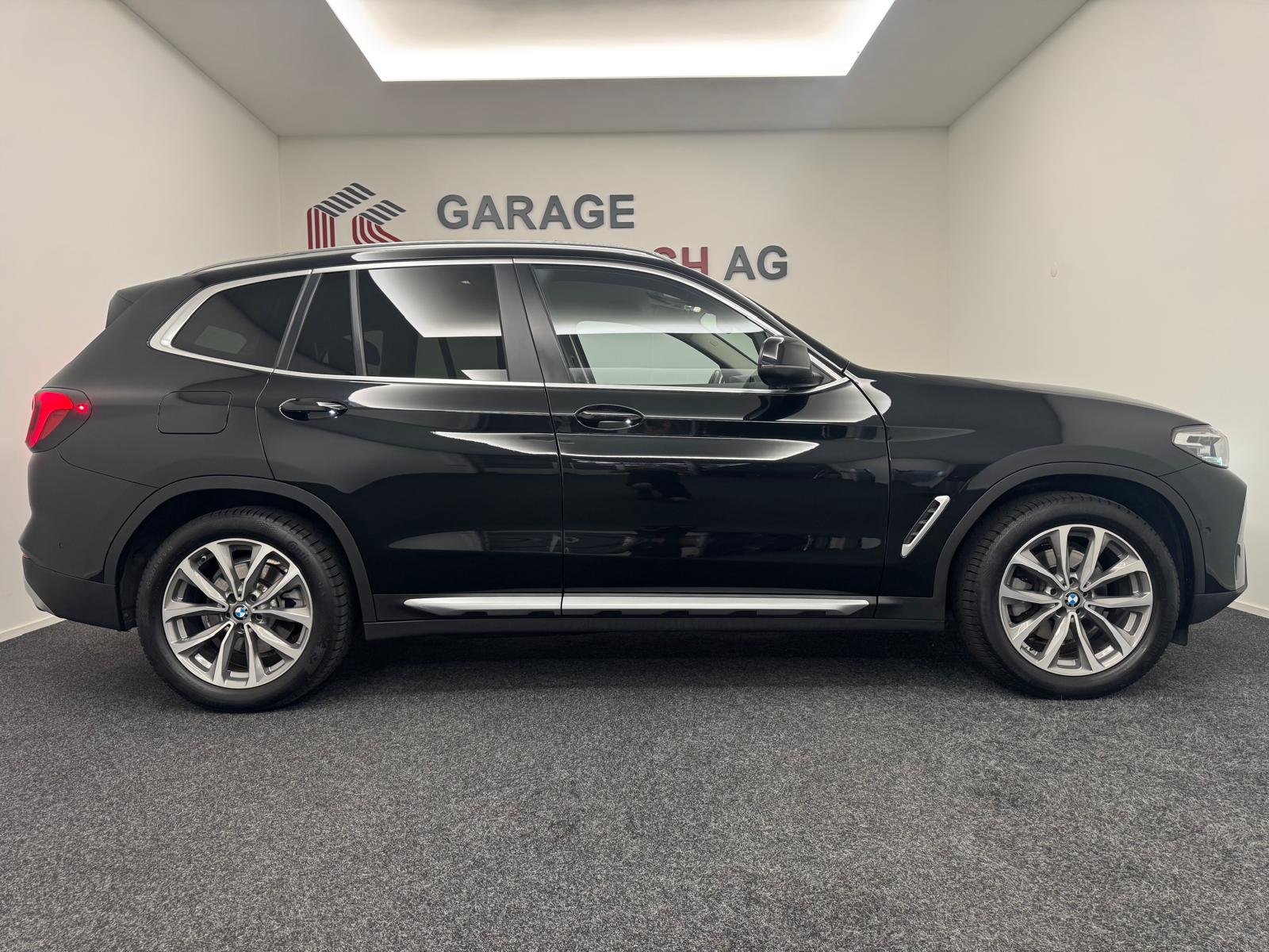 BMW X3 20d xDrive-showroom-element-3