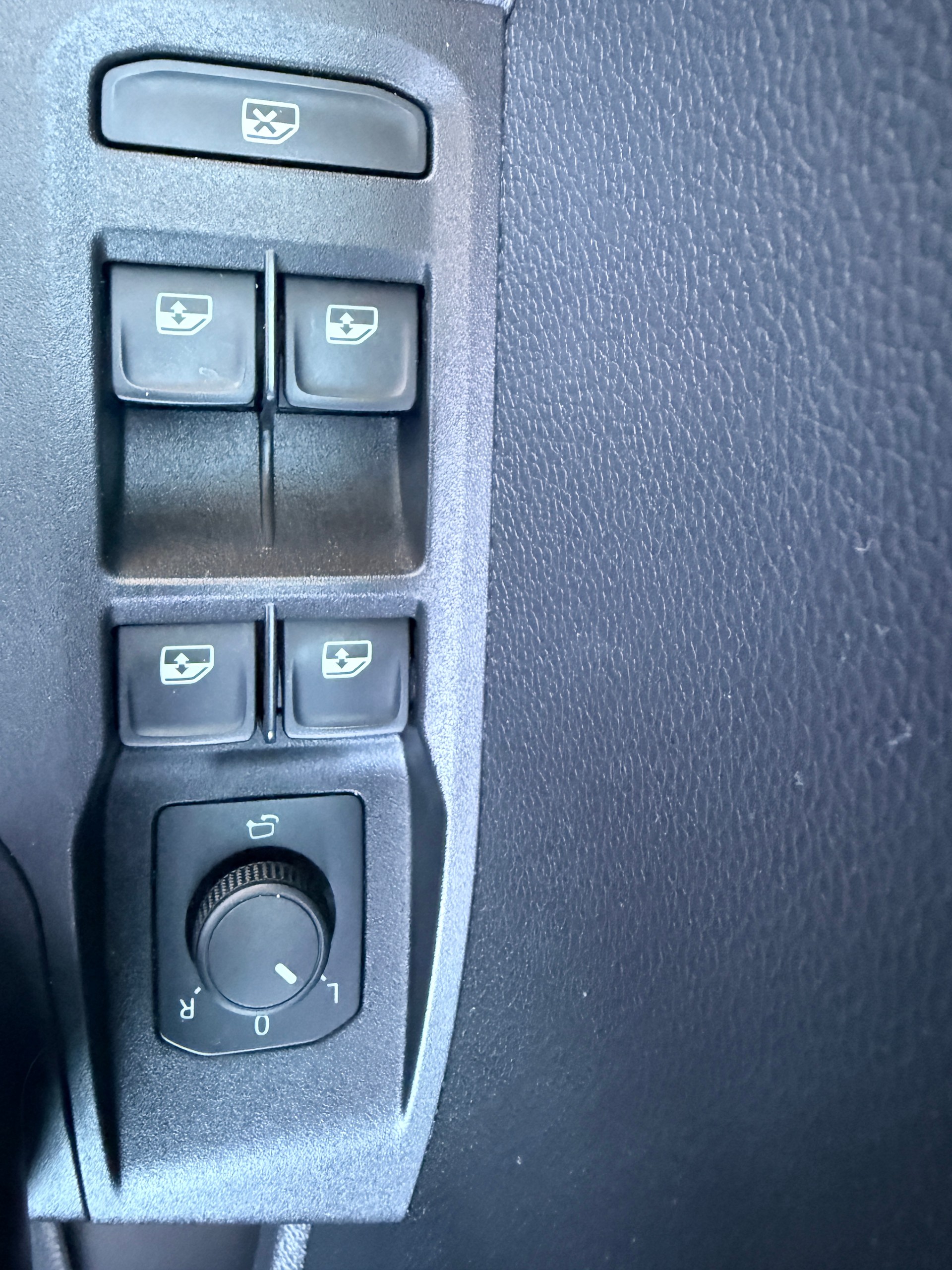 SEAT Ibiza 1.0 EcoTSI Move DSG 116PS CH Fahrzeug-image-13