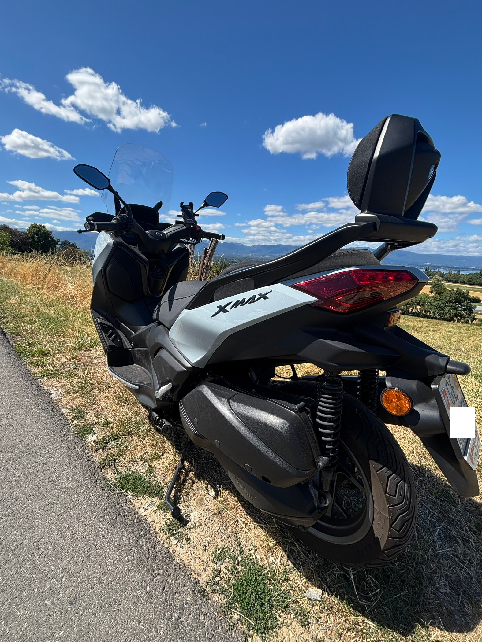 YAMAHA X-Max 300 Tech Max+-image-4