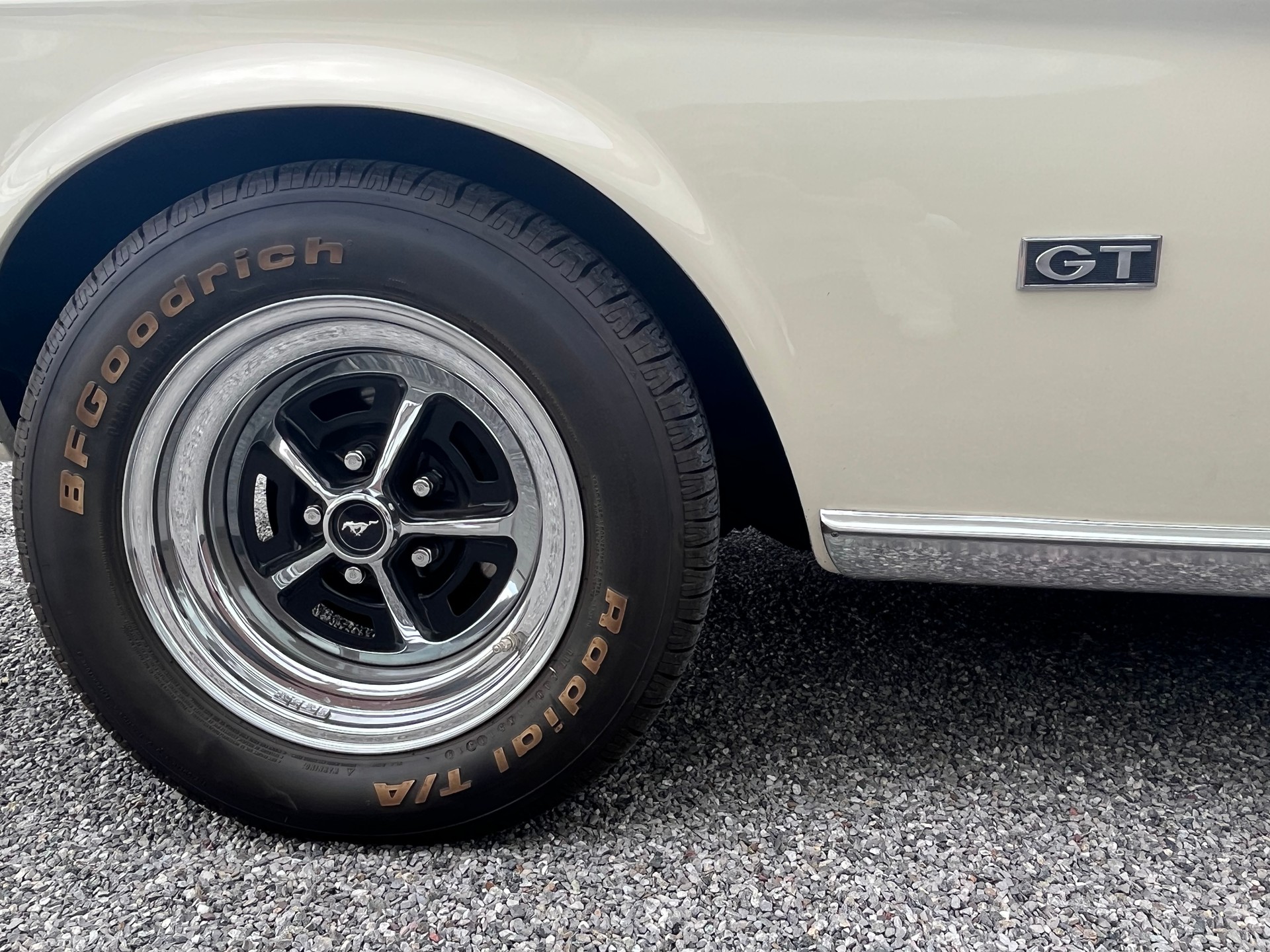 FORD Mustang GT 390 Convertible-image-28