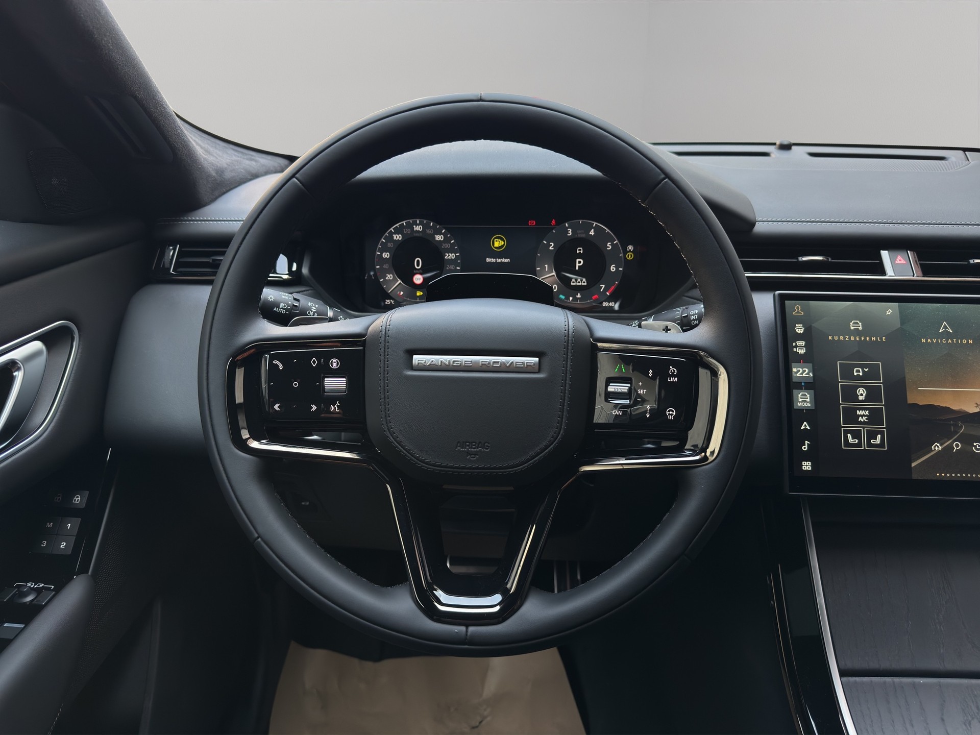 LAND ROVER Range Rover Velar 3.0 I6 Autobiography-image-5