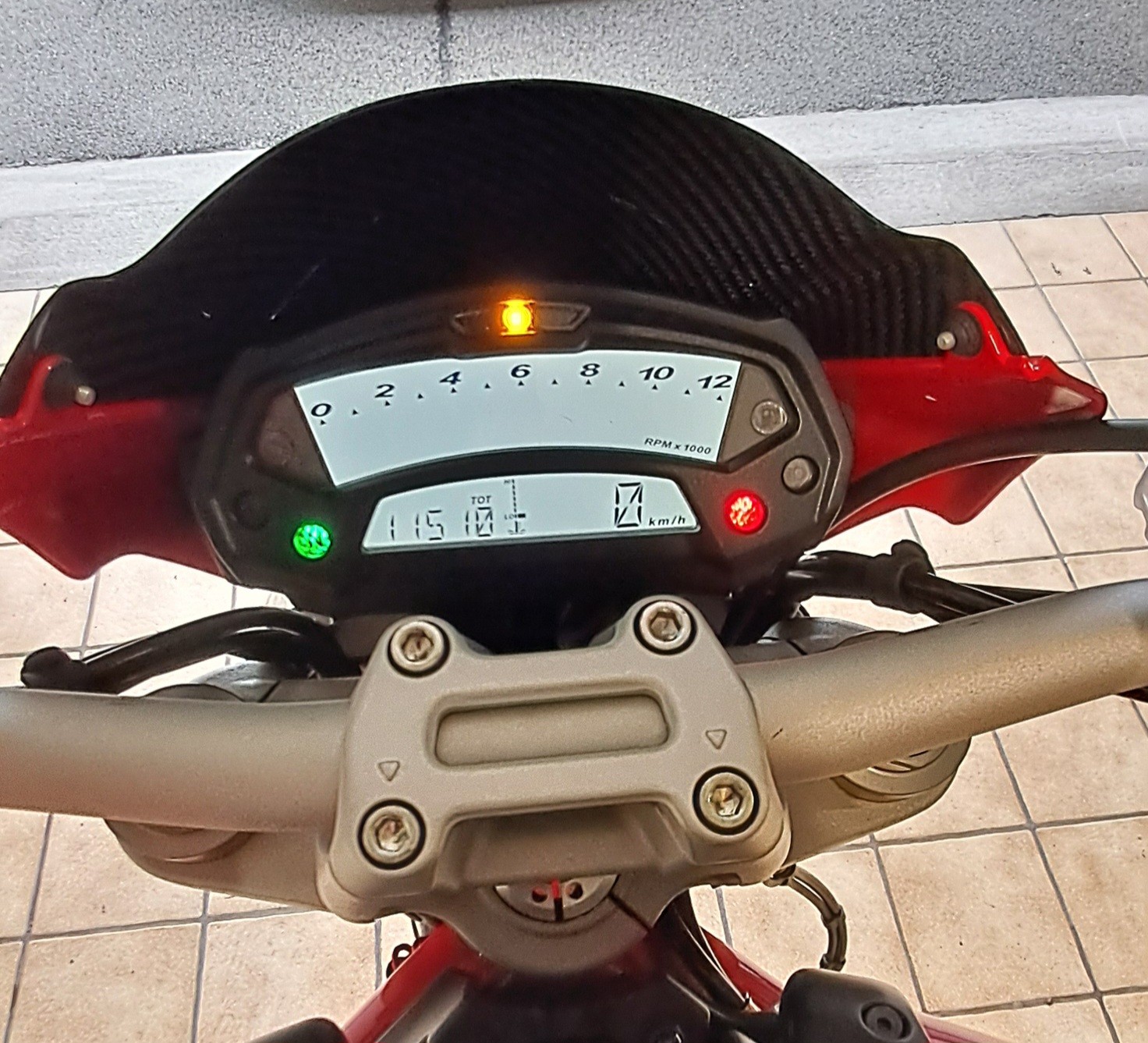 DUCATI Monster 1100 EVO ABS-image-4