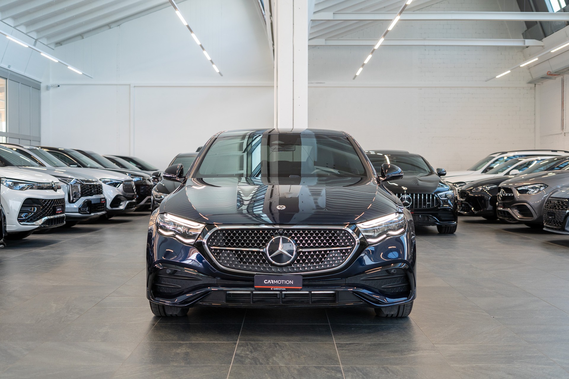 MERCEDES-BENZ E 220 d AMG Line / MBUX Superscreen / 360°Kamera / Ambientebeleuchtung-showroom-element-1