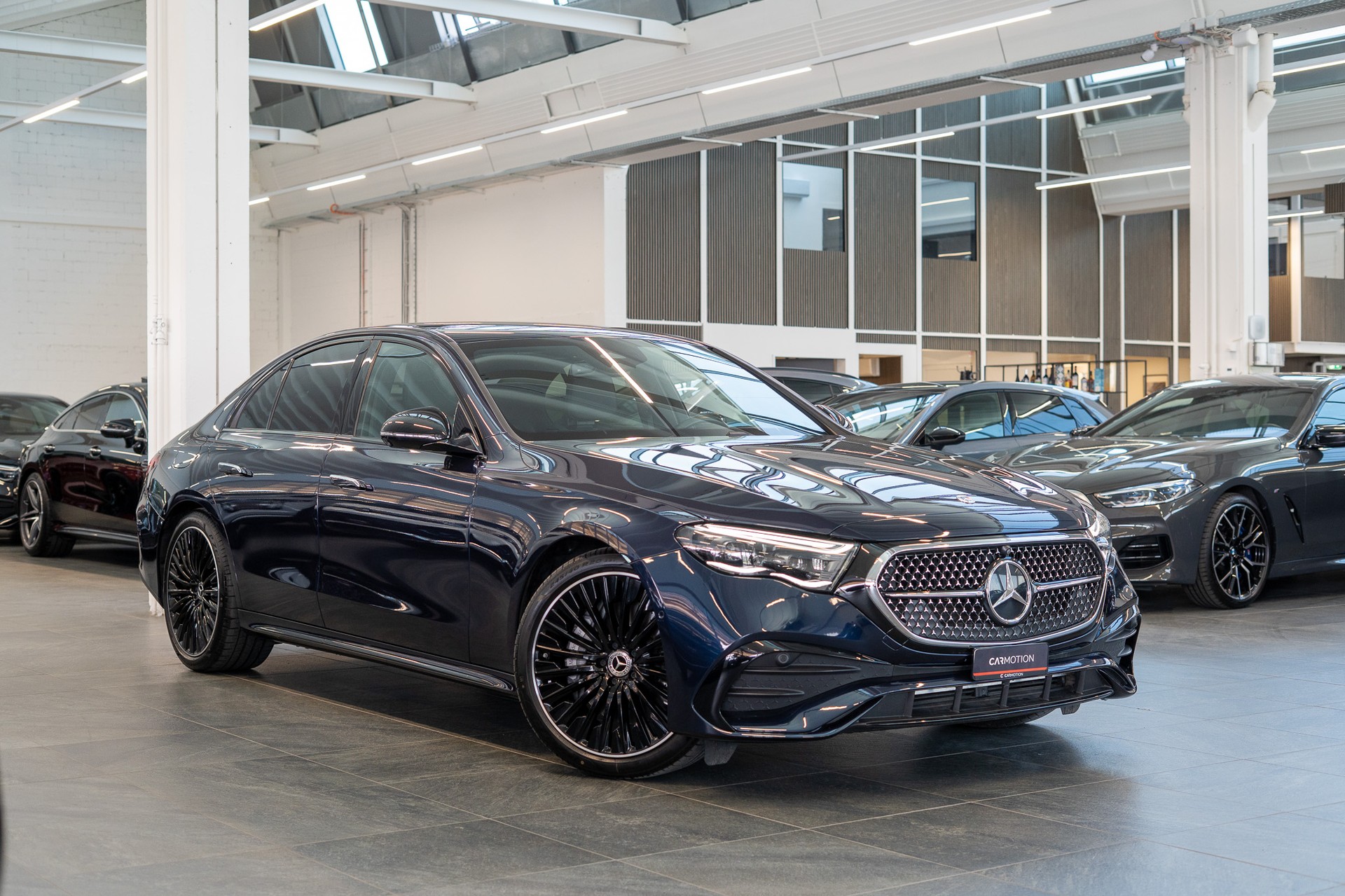 MERCEDES-BENZ E 220 d AMG Line / MBUX Superscreen / 360°Kamera / Ambientebeleuchtung-showroom-element-2