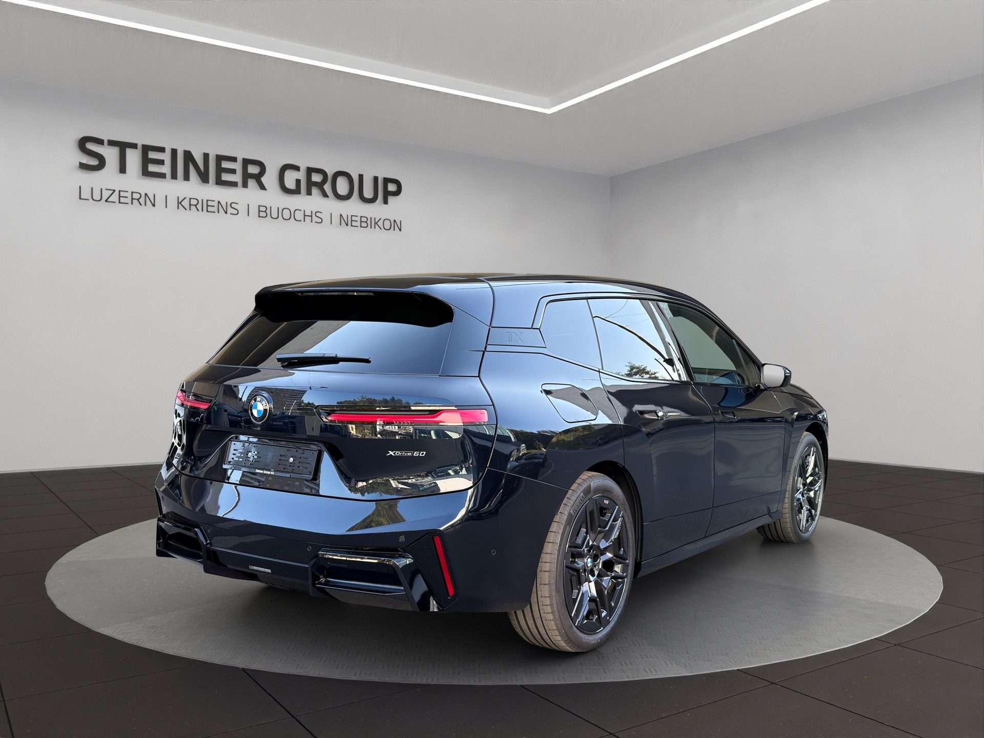 BMW iX xDrive60 M Sport Pro-image-4