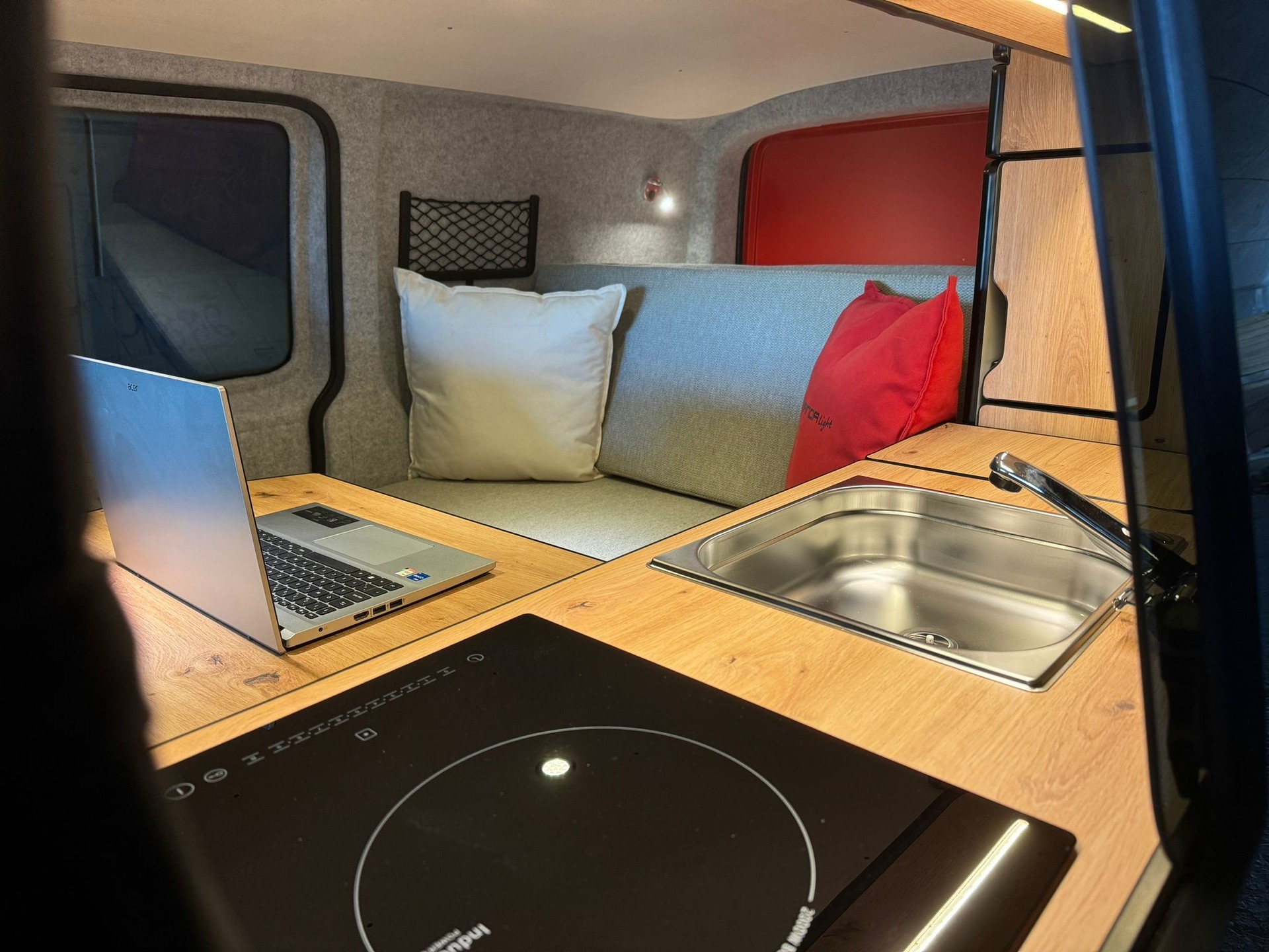 VW T6 Saranda Beach-showroom-element-2