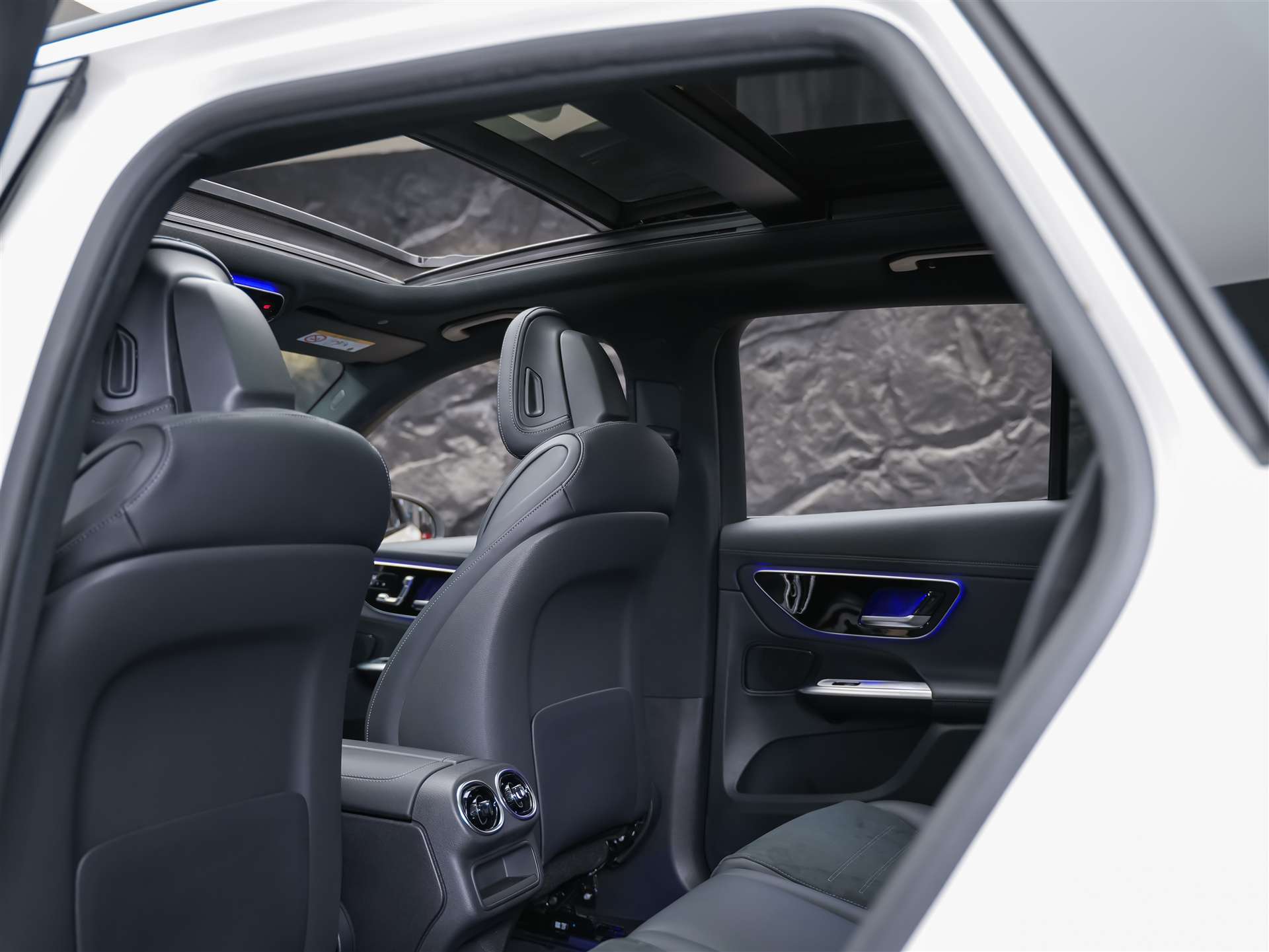 MERCEDES-BENZ GLC 300 4Matic AMG Line 9G-Tronic *21" Felgen*Panorama*AHK*-image-11