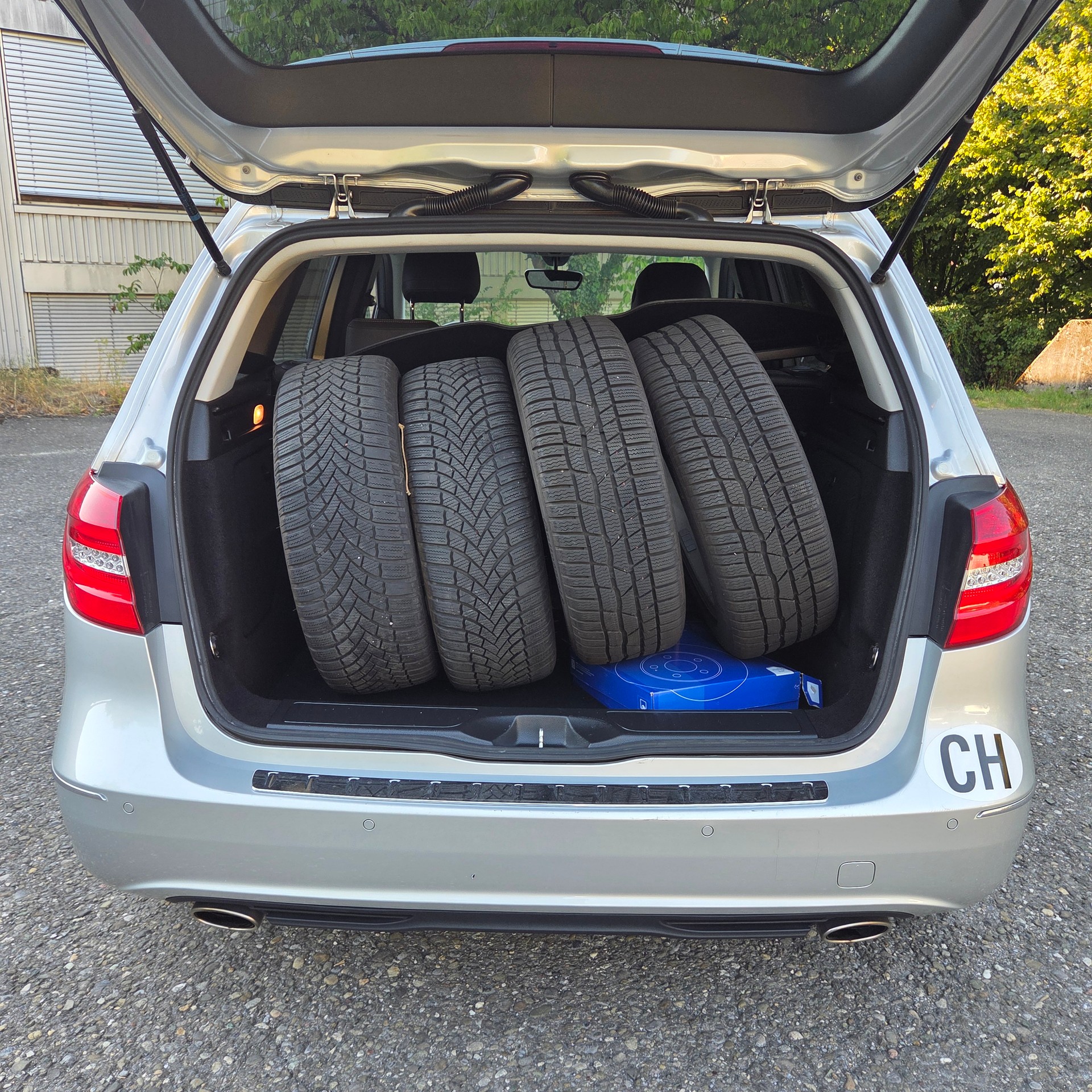 MERCEDES-BENZ B 220 4Matic 7G-DCT-image-8