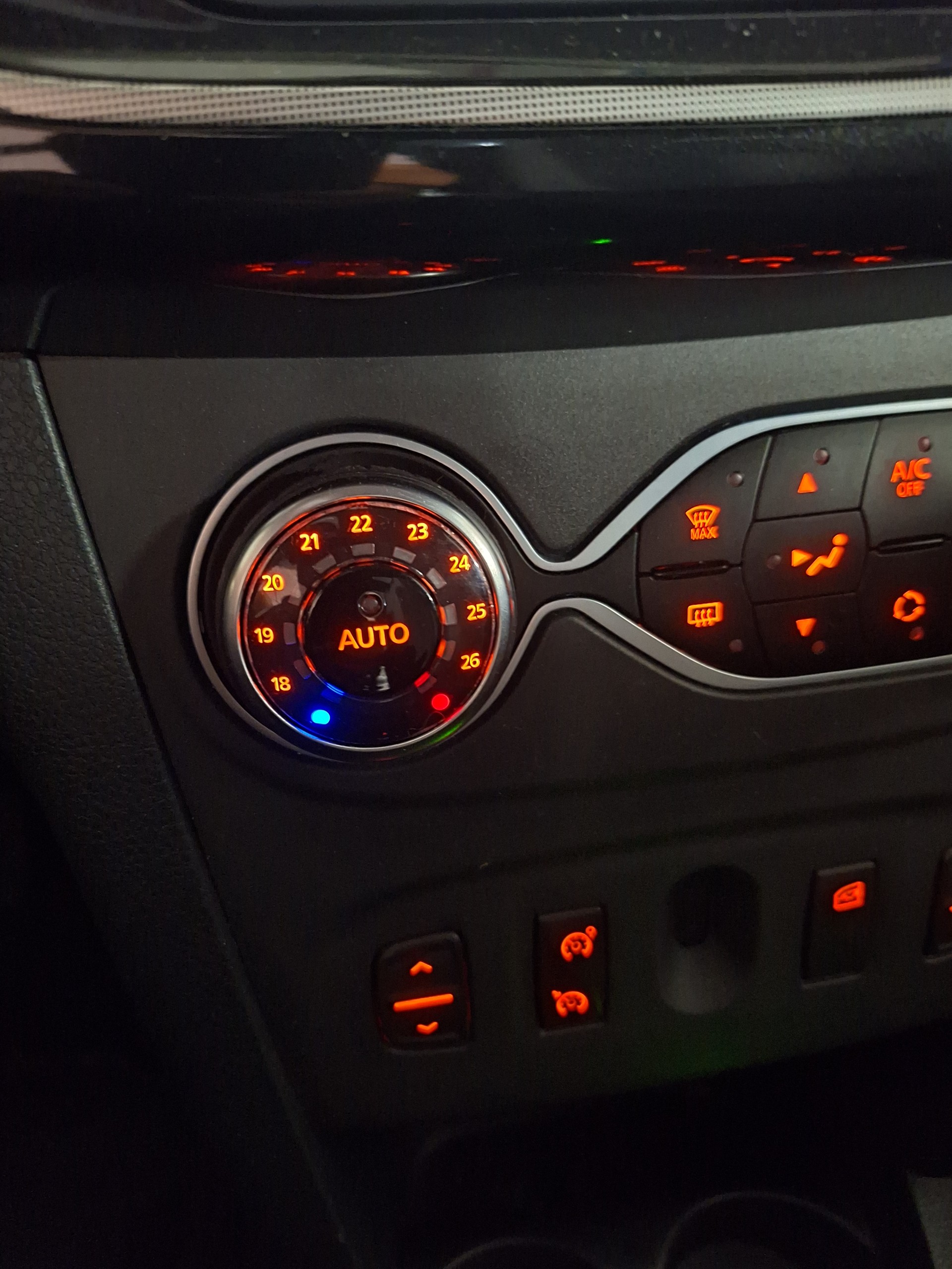 DACIA 0.9 TCe Stepw. Unlimited 2 S/S-image-8