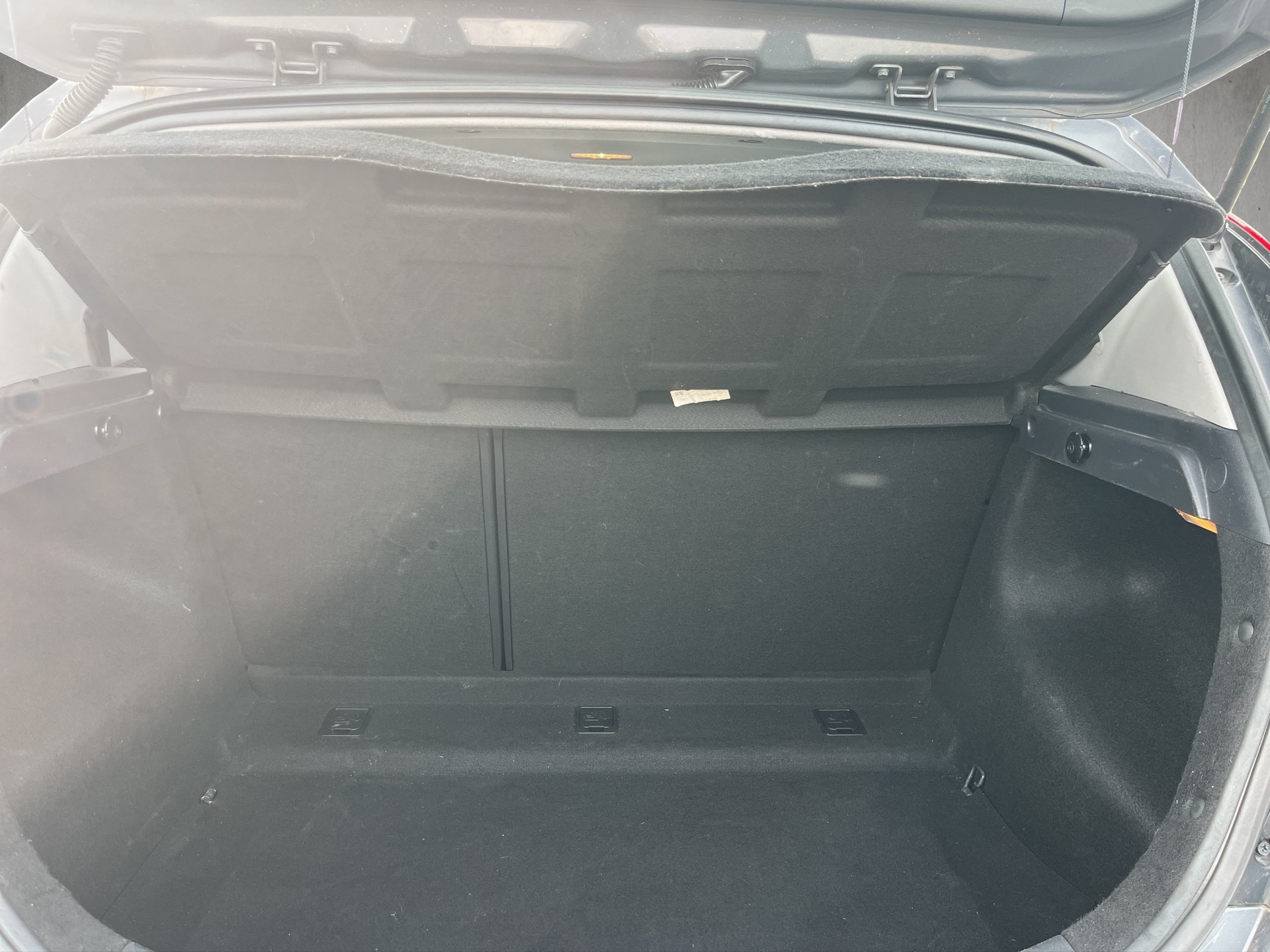 HYUNDAI i30 1.4 Comfort-image-13