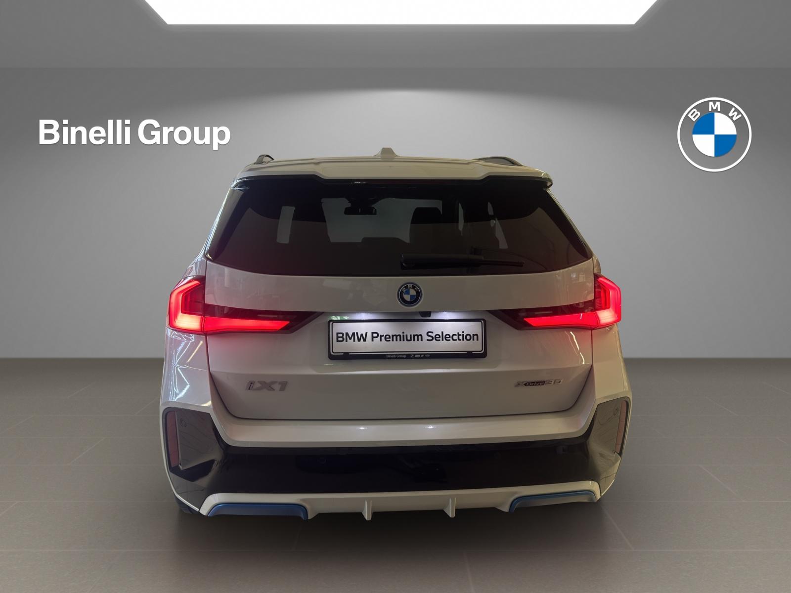 BMW iX1 30 xDrive M-SportPaket-image-4