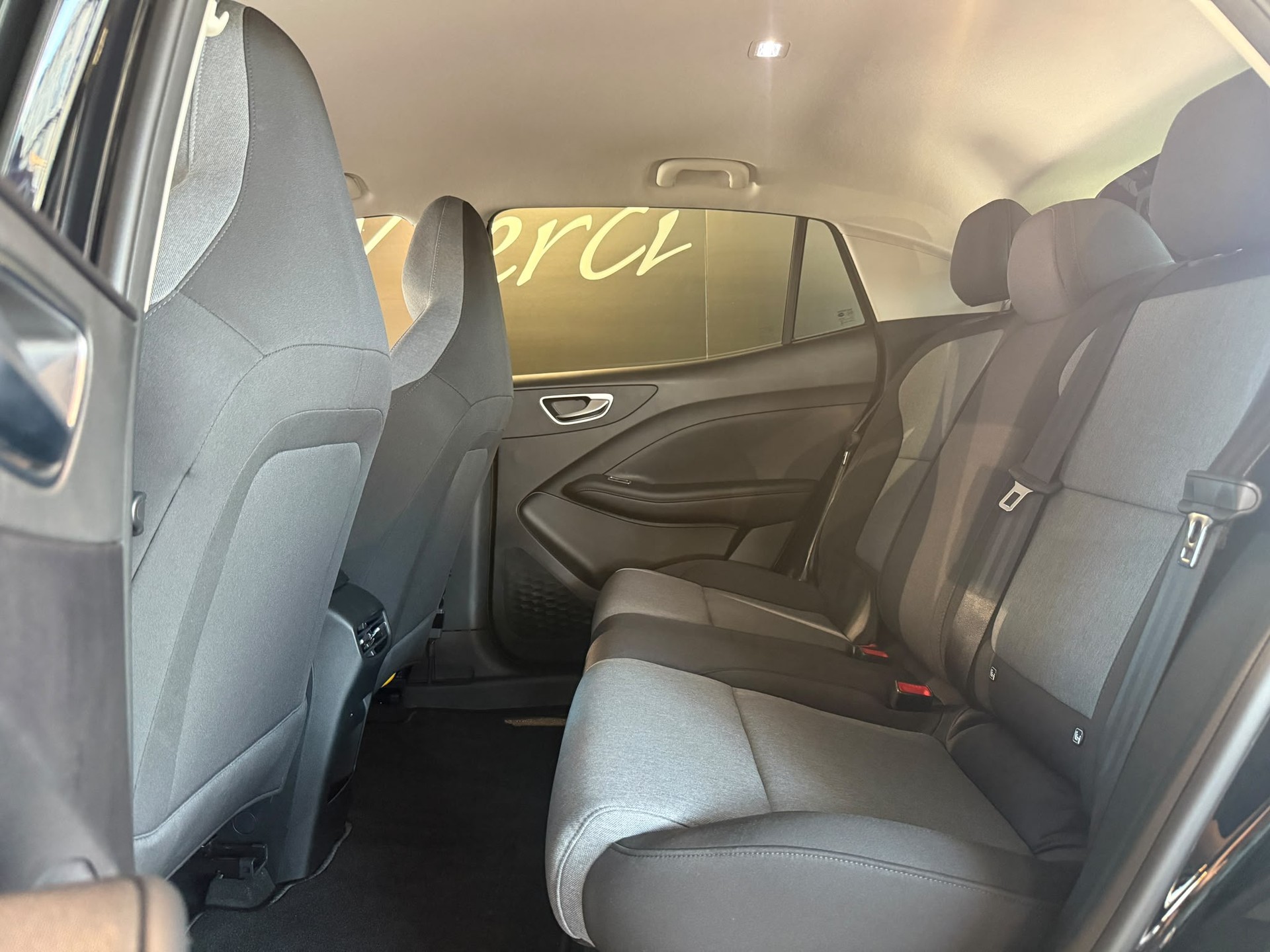 MG MG4 Urban 54 kWh Premium-image-9