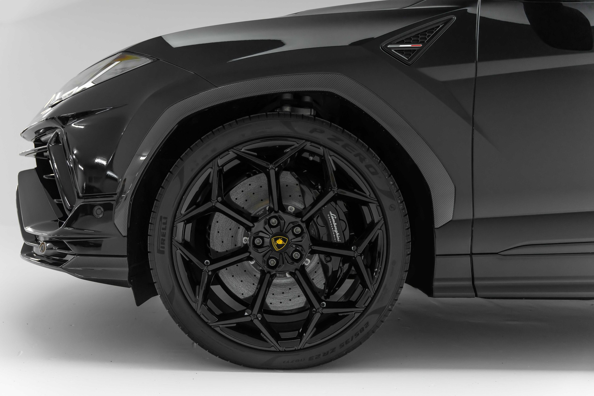 LAMBORGHINI Performante-image-7