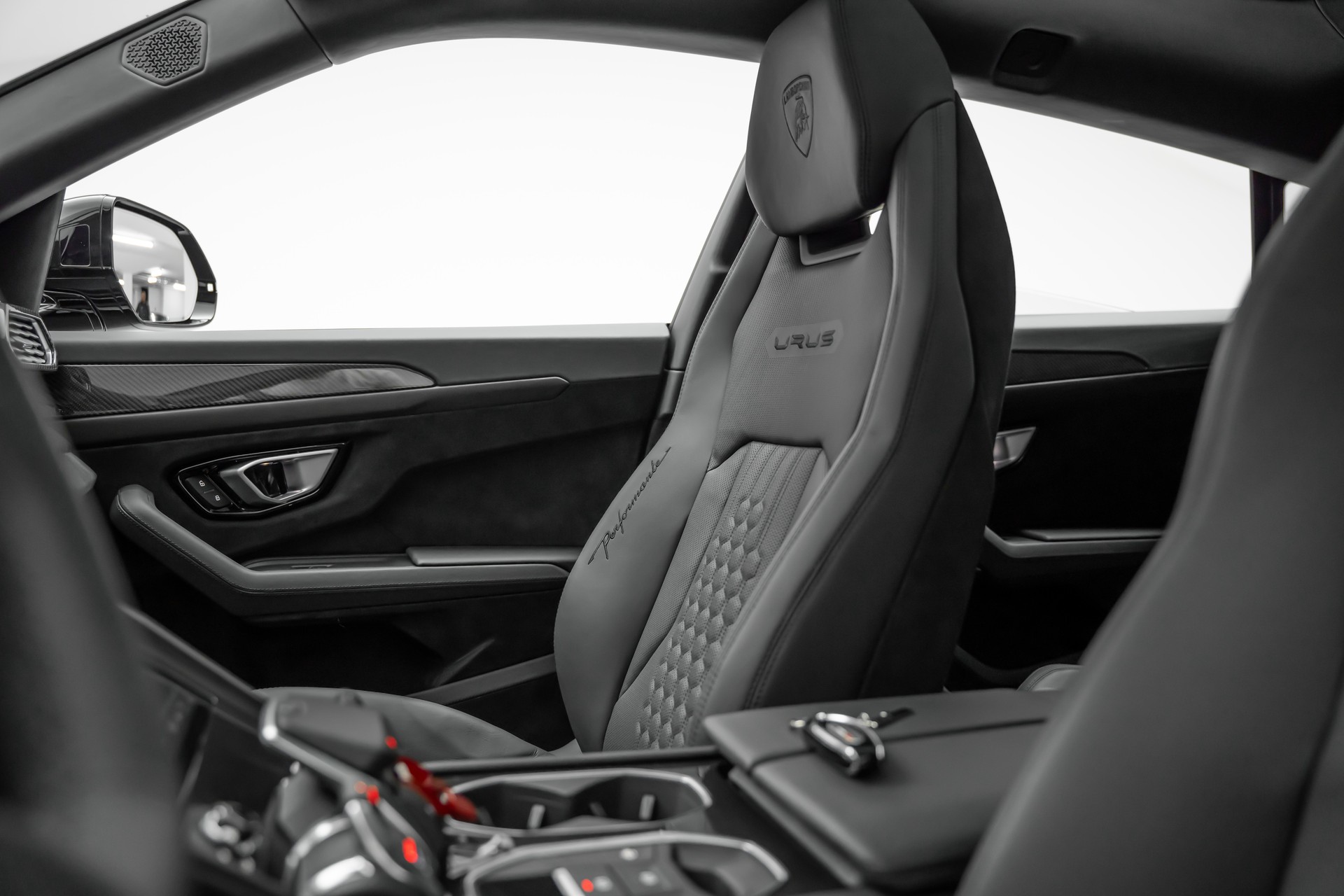 LAMBORGHINI Performante-image-27