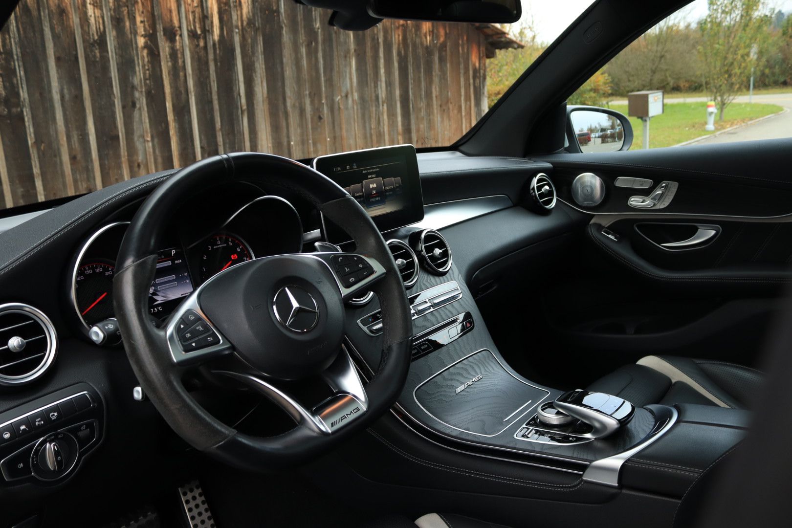 MERCEDES-BENZ GLC 63 S AMG 4Matic+ 9G-Tronic-image-8