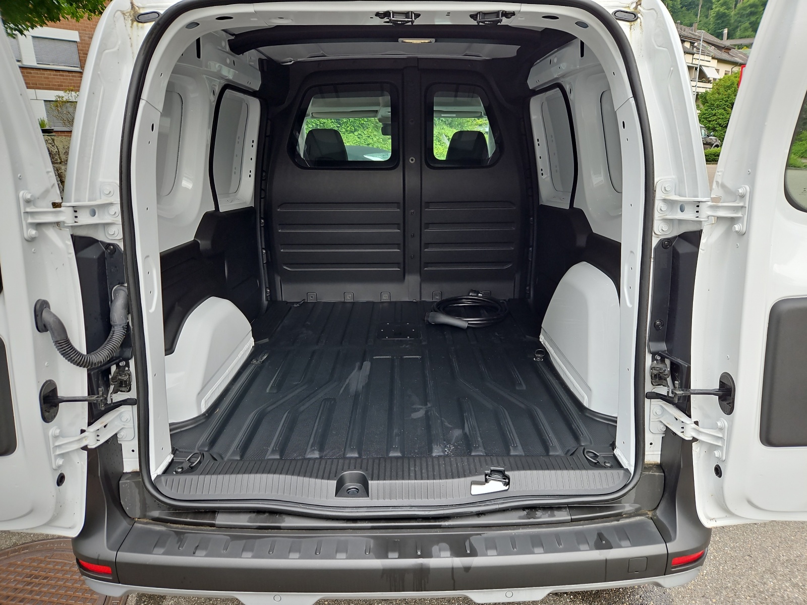 NISSAN Townstar Kaw. 2.2 t L1 EV45 22 kw Tekna-image-14
