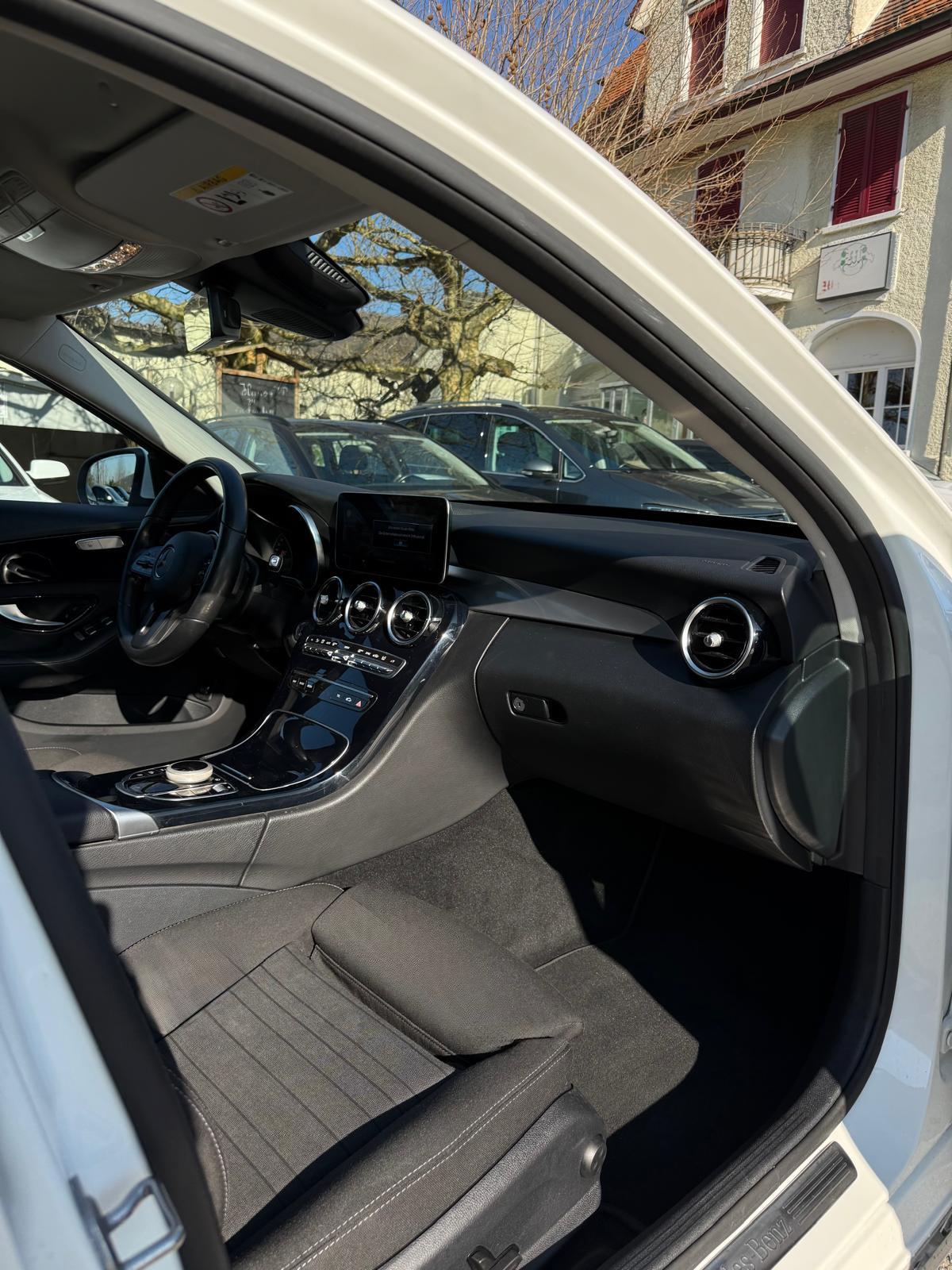 MERCEDES-BENZ C 220 d Swiss Star 4M 9G-Tronic-image-15