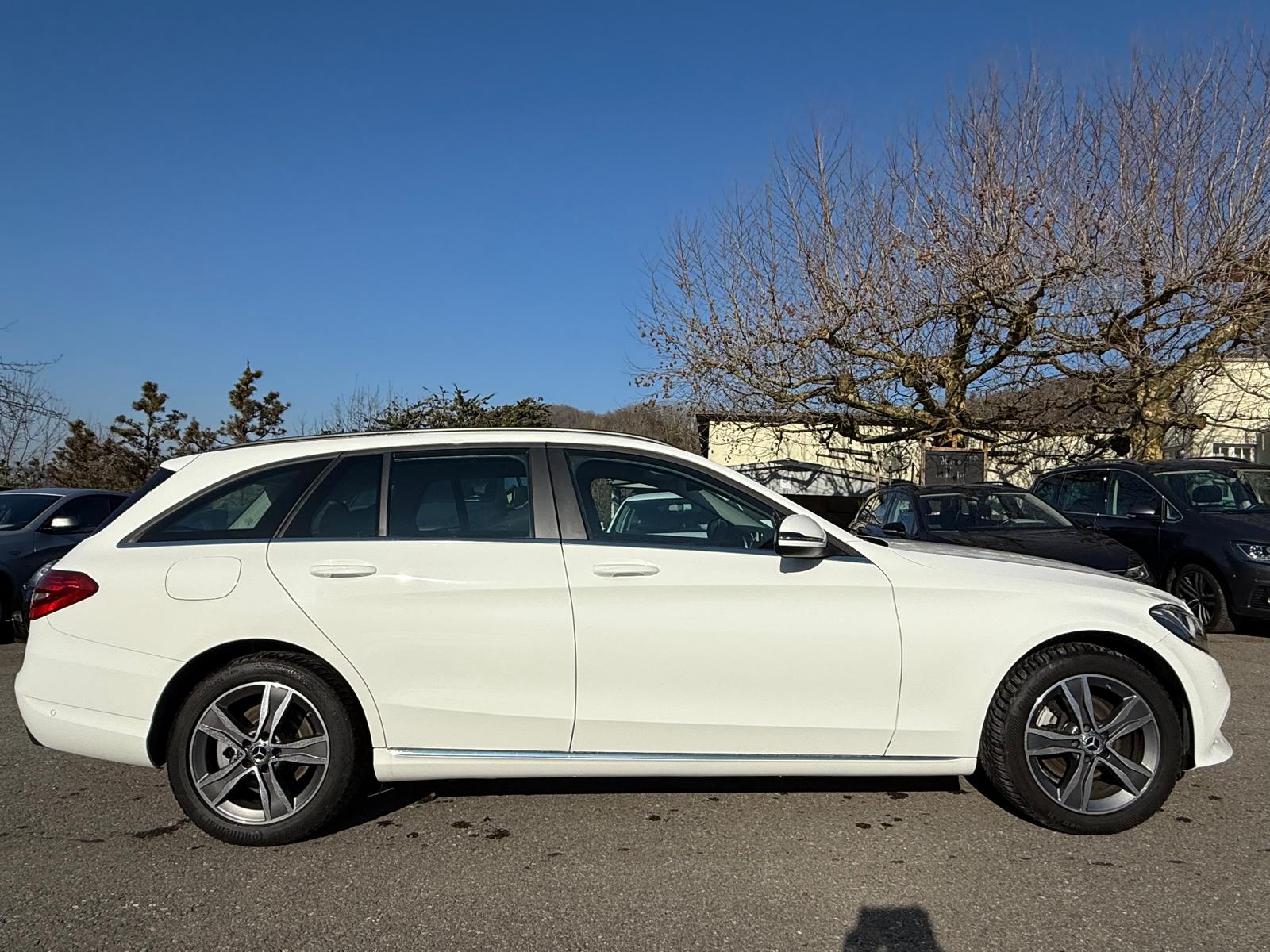 MERCEDES-BENZ C 220 d Swiss Star 4M 9G-Tronic-image-6