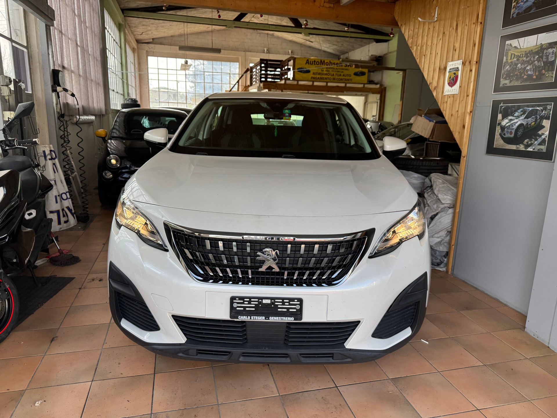 PEUGEOT 3008 1.2 PureTech Active