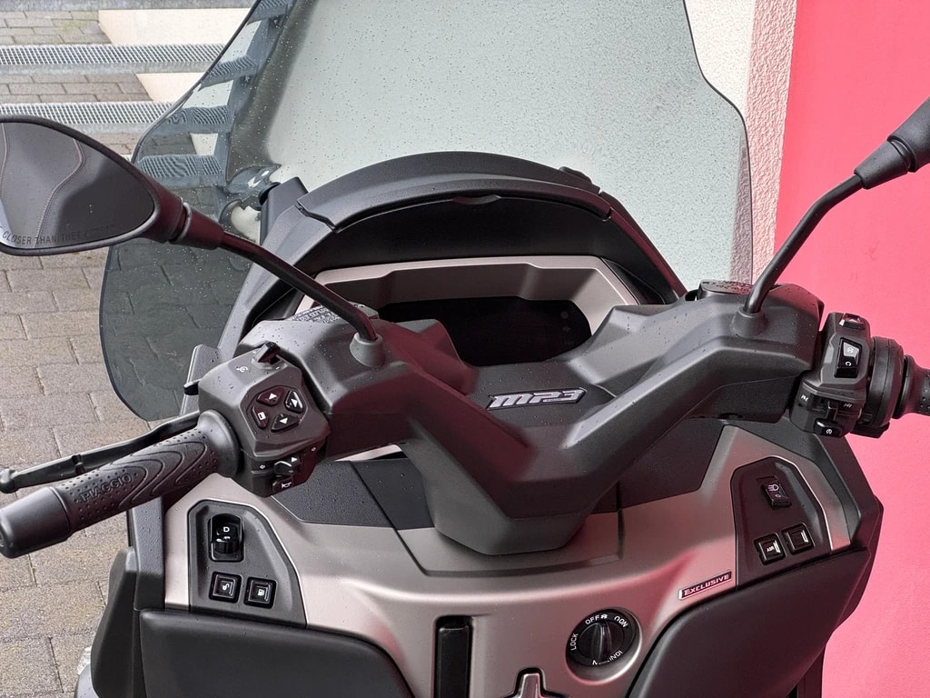 PIAGGIO MP3 530 Exclusive E5+-image-13