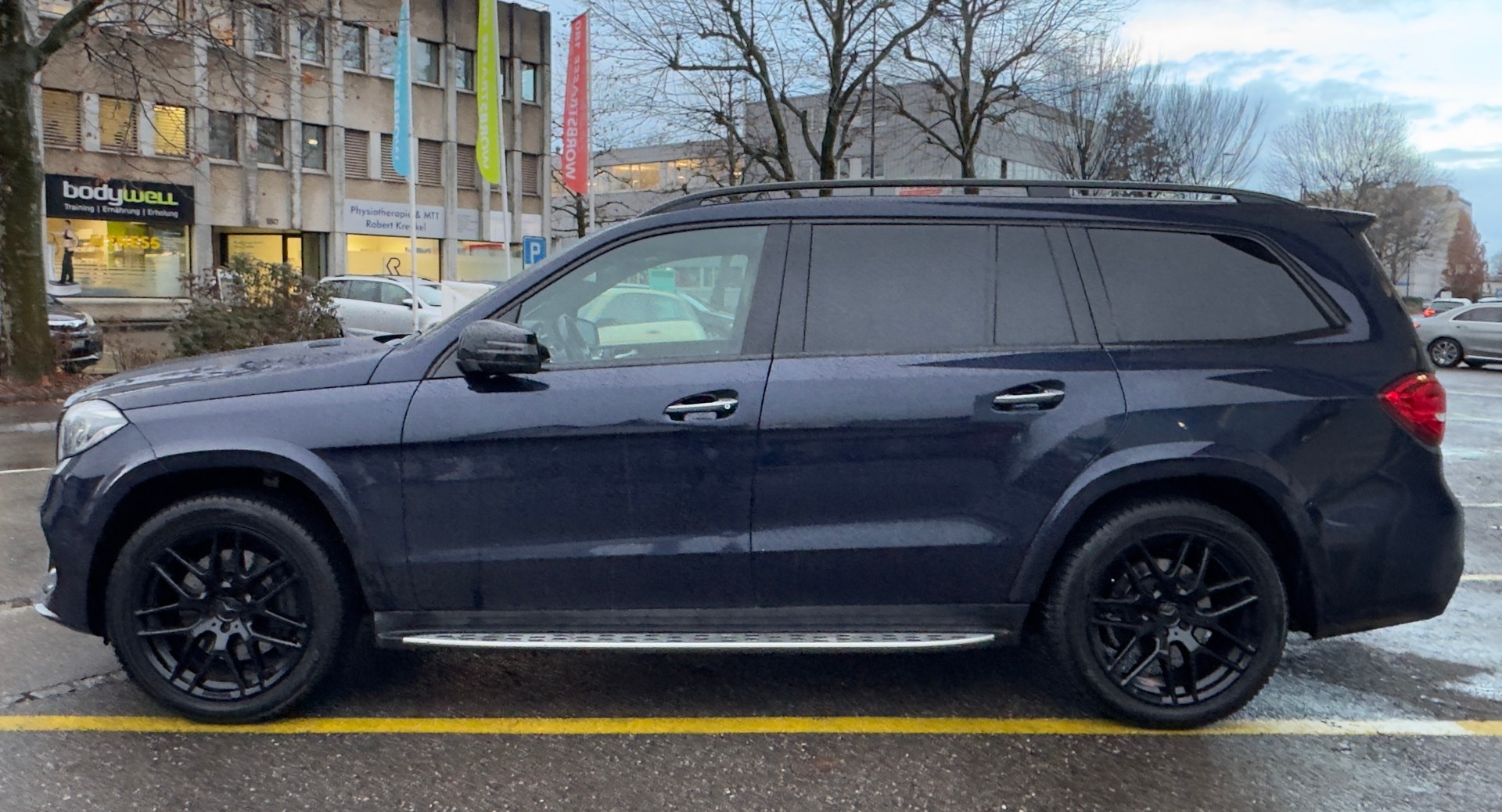 MERCEDES-BENZ GLS 350 d 4Matic 9G-TRONIC / Alle Services bei Mercedes-Benz durchgeführt.-image-15