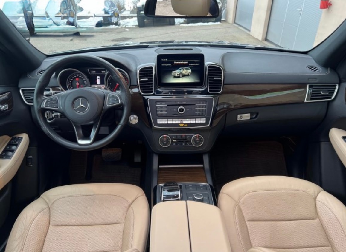 MERCEDES-BENZ GLS 350 d 4Matic 9G-TRONIC / Alle Services bei Mercedes-Benz durchgeführt.-image-6