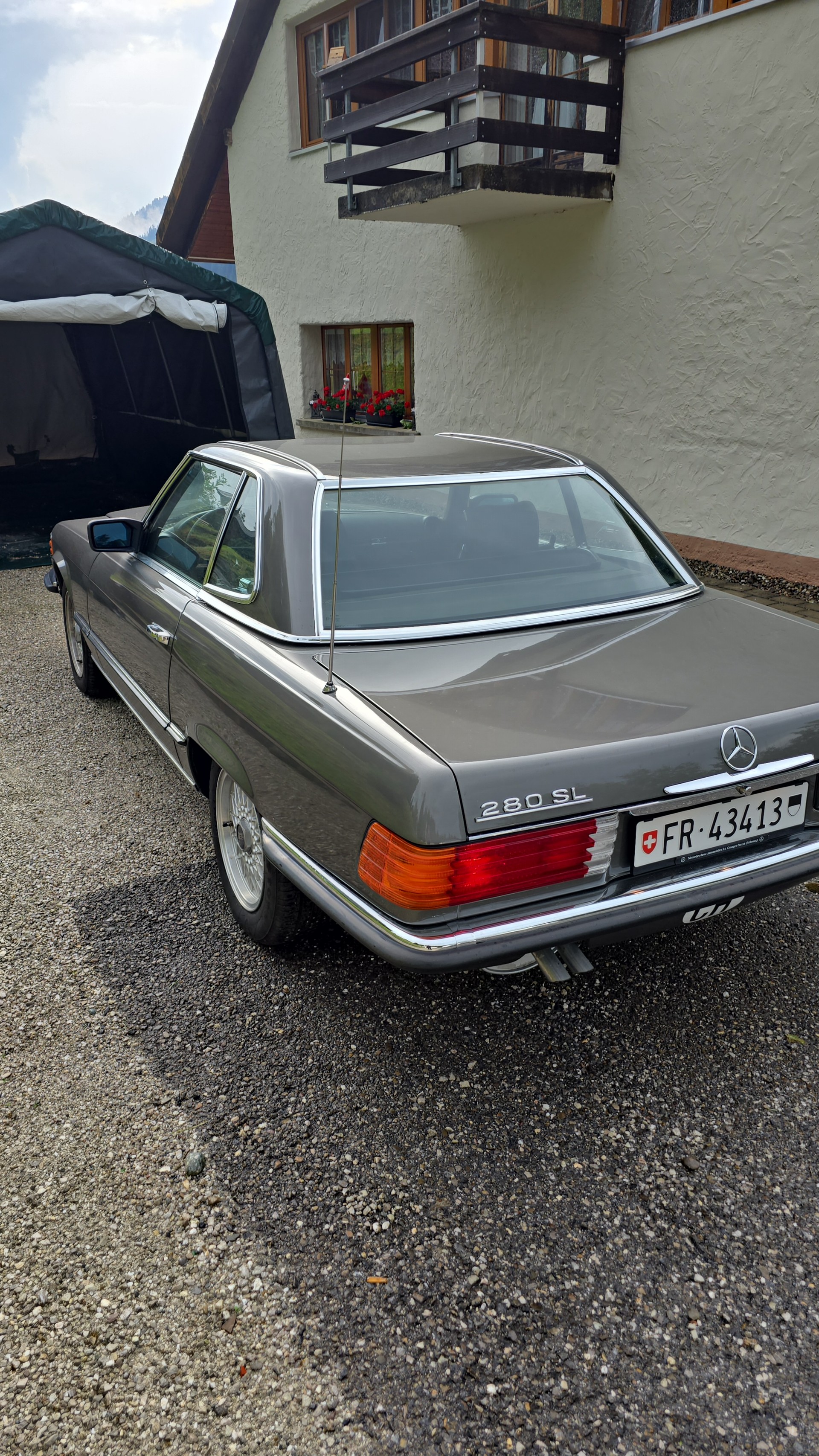 MERCEDES-BENZ SL-image-13