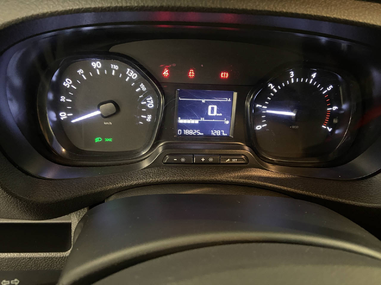 PEUGEOT Expert Kaw. Standard 1.5 BlueHDi-image-9