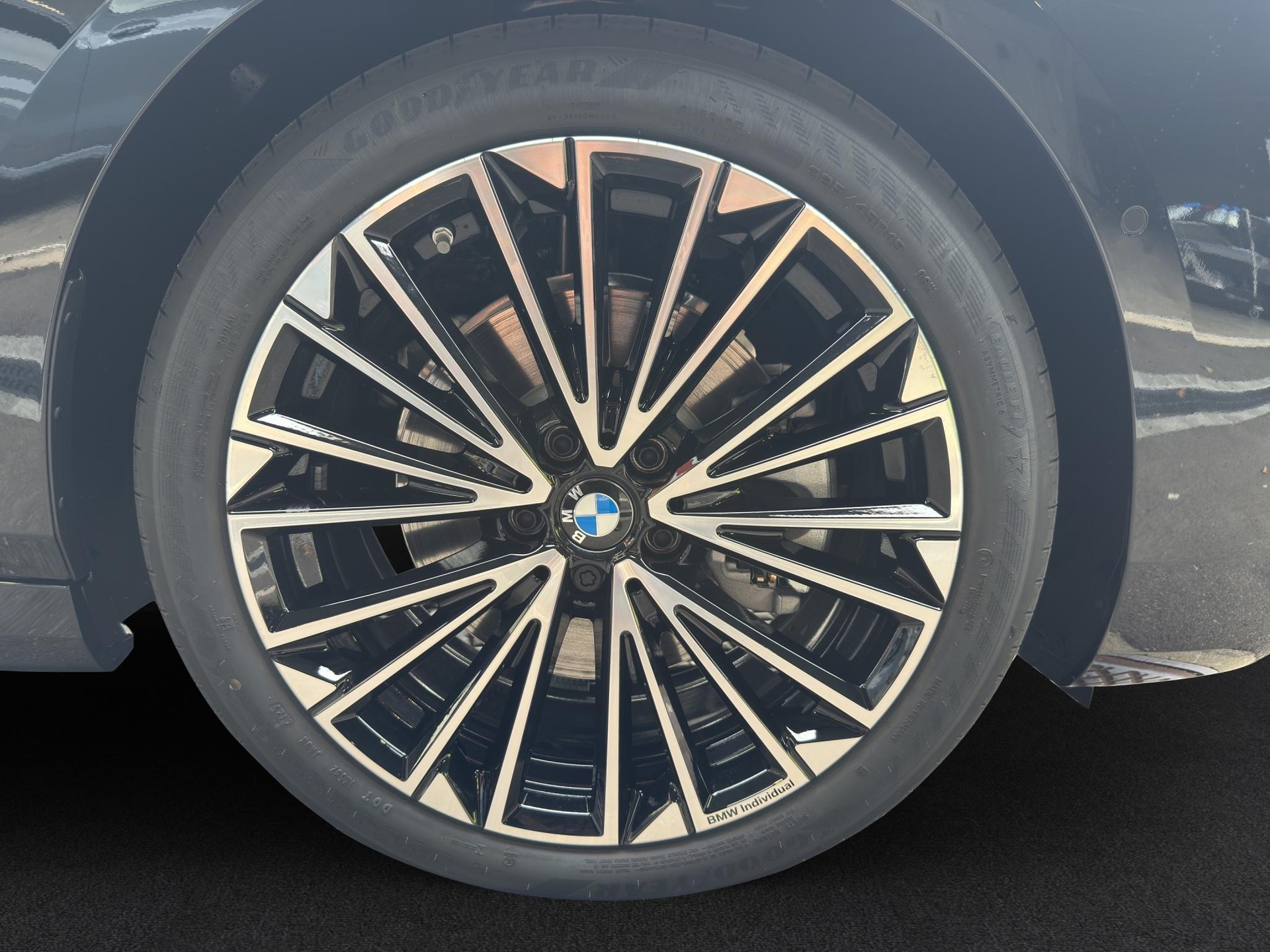 BMW 223 Active Tourer 223i xDrive Active Tourer M Sport-image-26