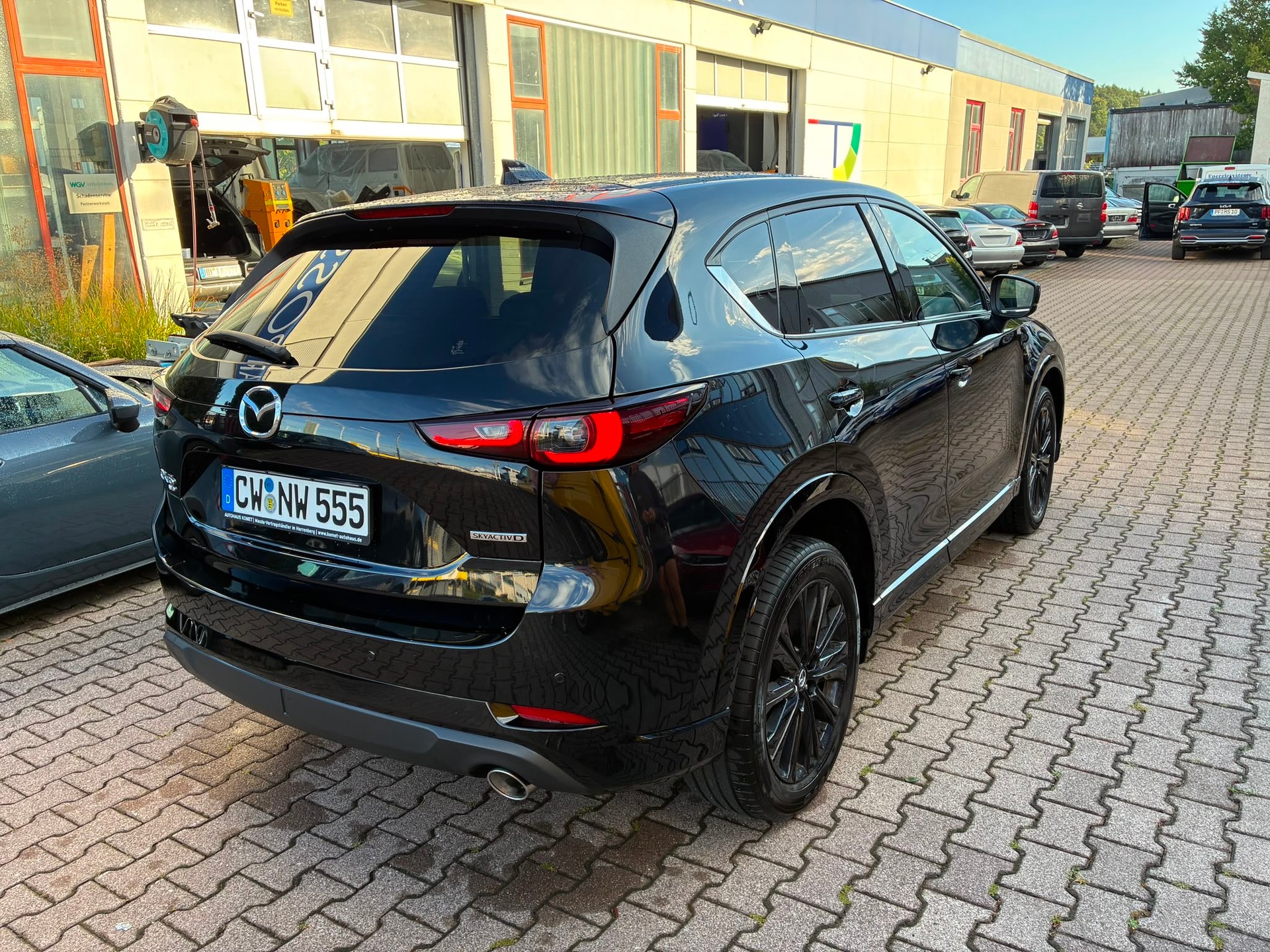 MAZDA CX-5 SKYACTIV-D 184 Takumi AWD Automat-showroom-element-2