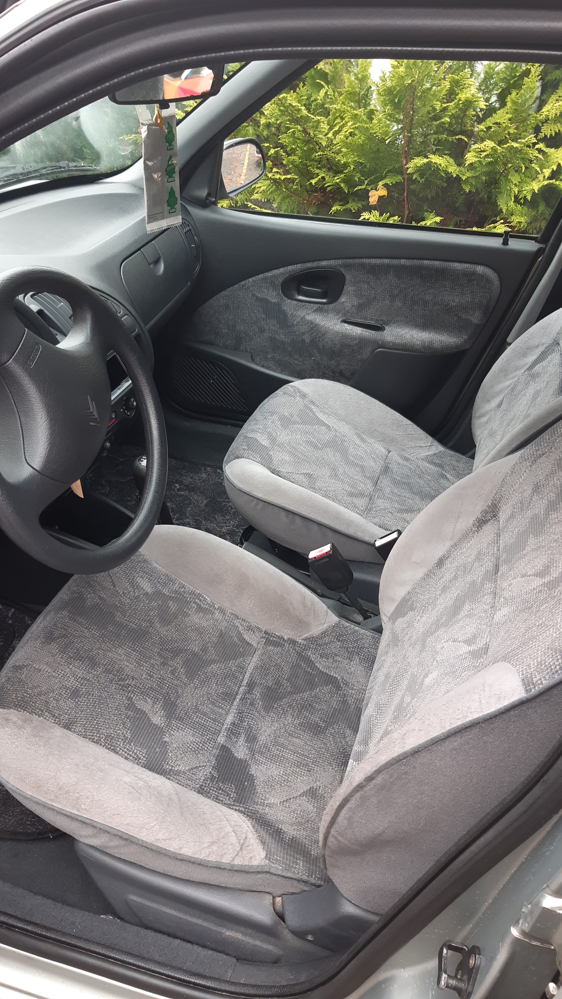 CITROEN Saxo 1.4i Opéra-image-5