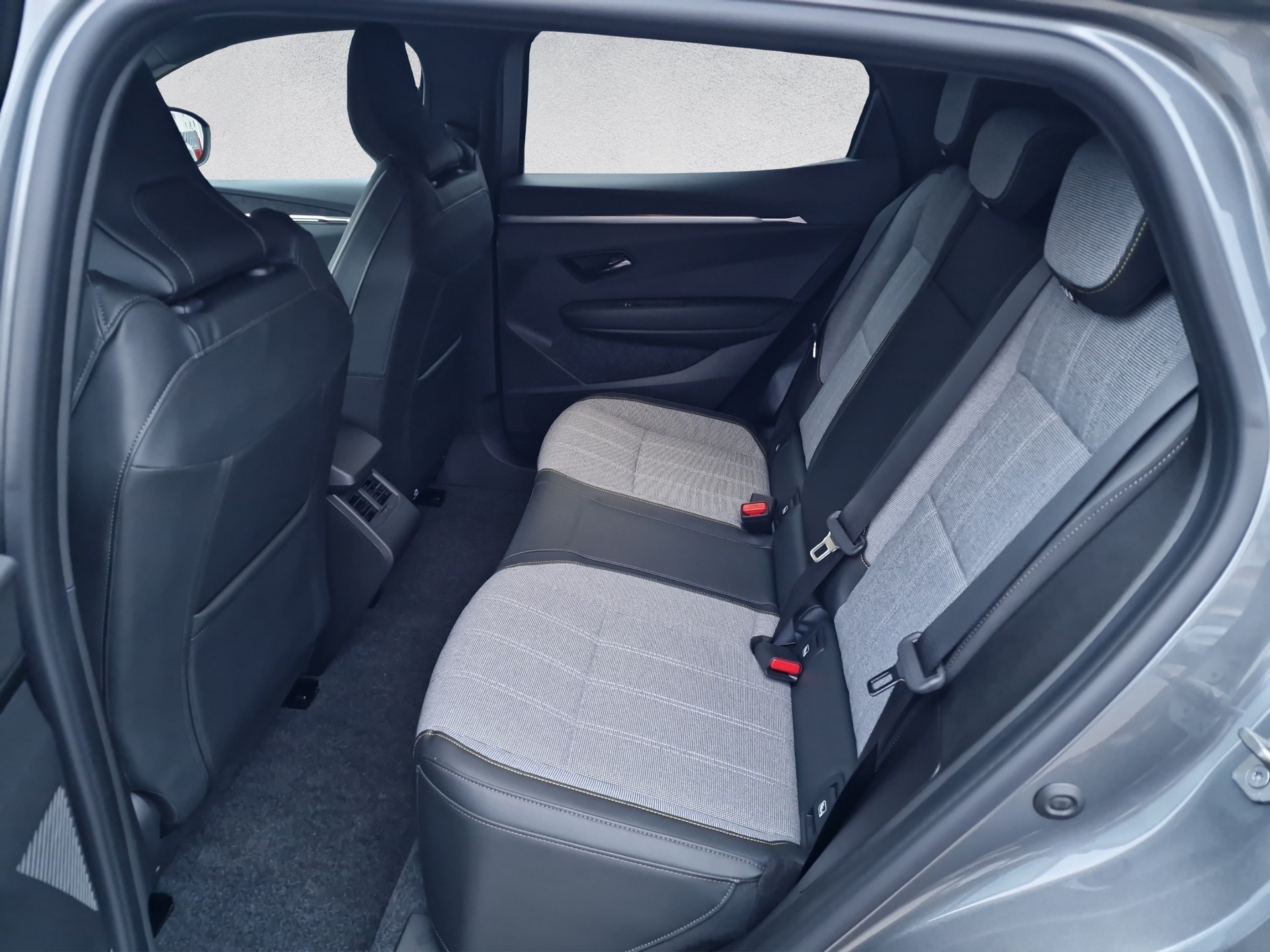 RENAULT Mégane E-TECH EV60 Esprit Alpine-image-13