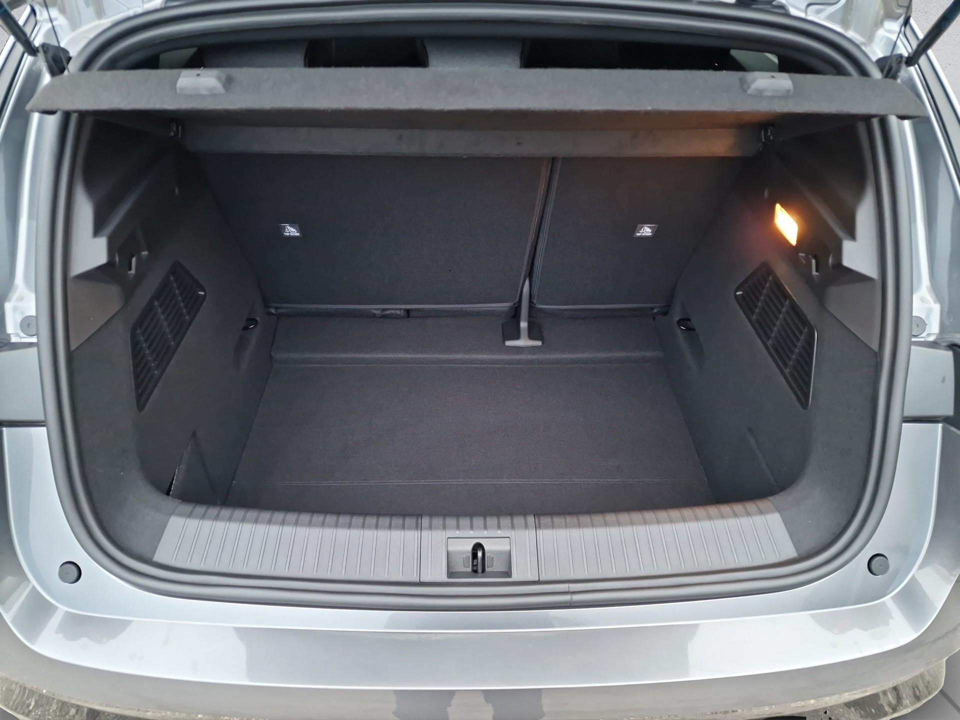 RENAULT Mégane E-TECH EV60 Esprit Alpine-image-14