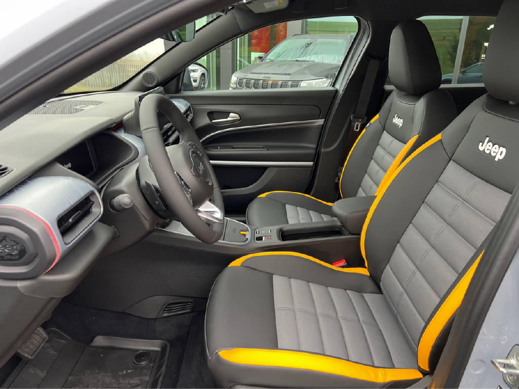 JEEP Avenger 1.2 MHEV The North Face 4xe-image-7